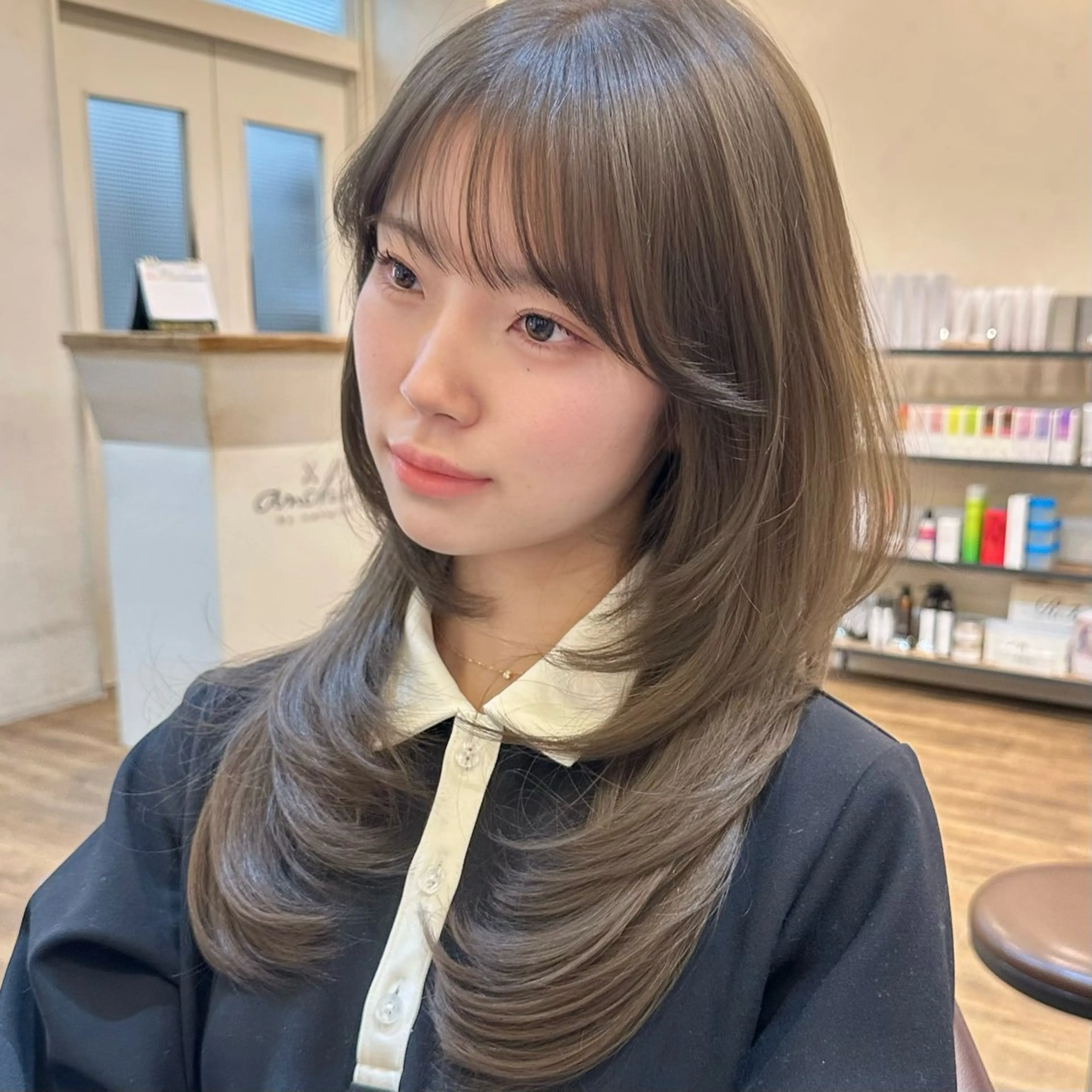 セミロング カット ヘアカラー トリートメント 🌹ハッシュカット、 レイヤー韓国ヘア🌹のヘアスタイル