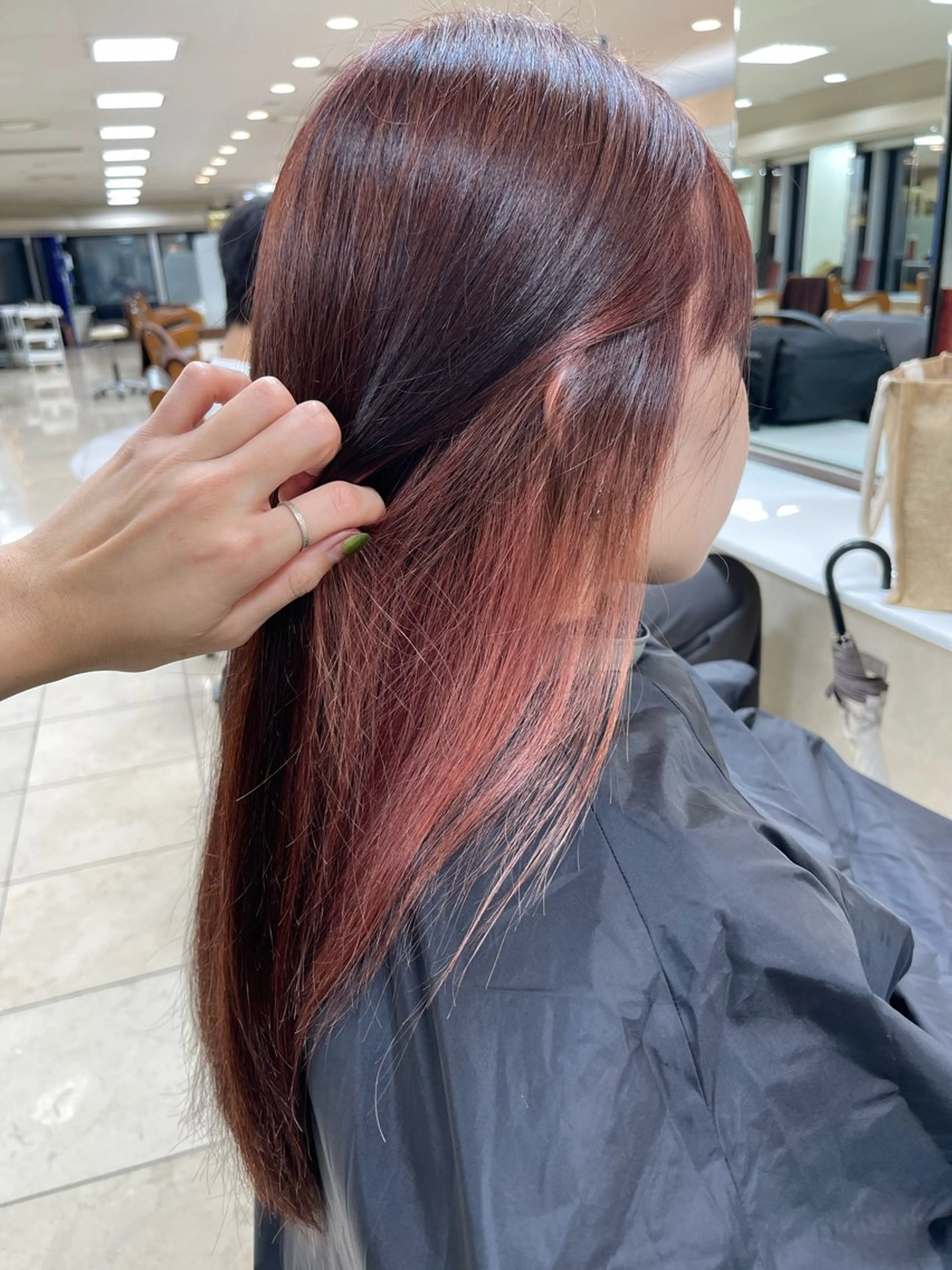ロング カラー デザインカラー 渋谷 りなのヘアスタイル