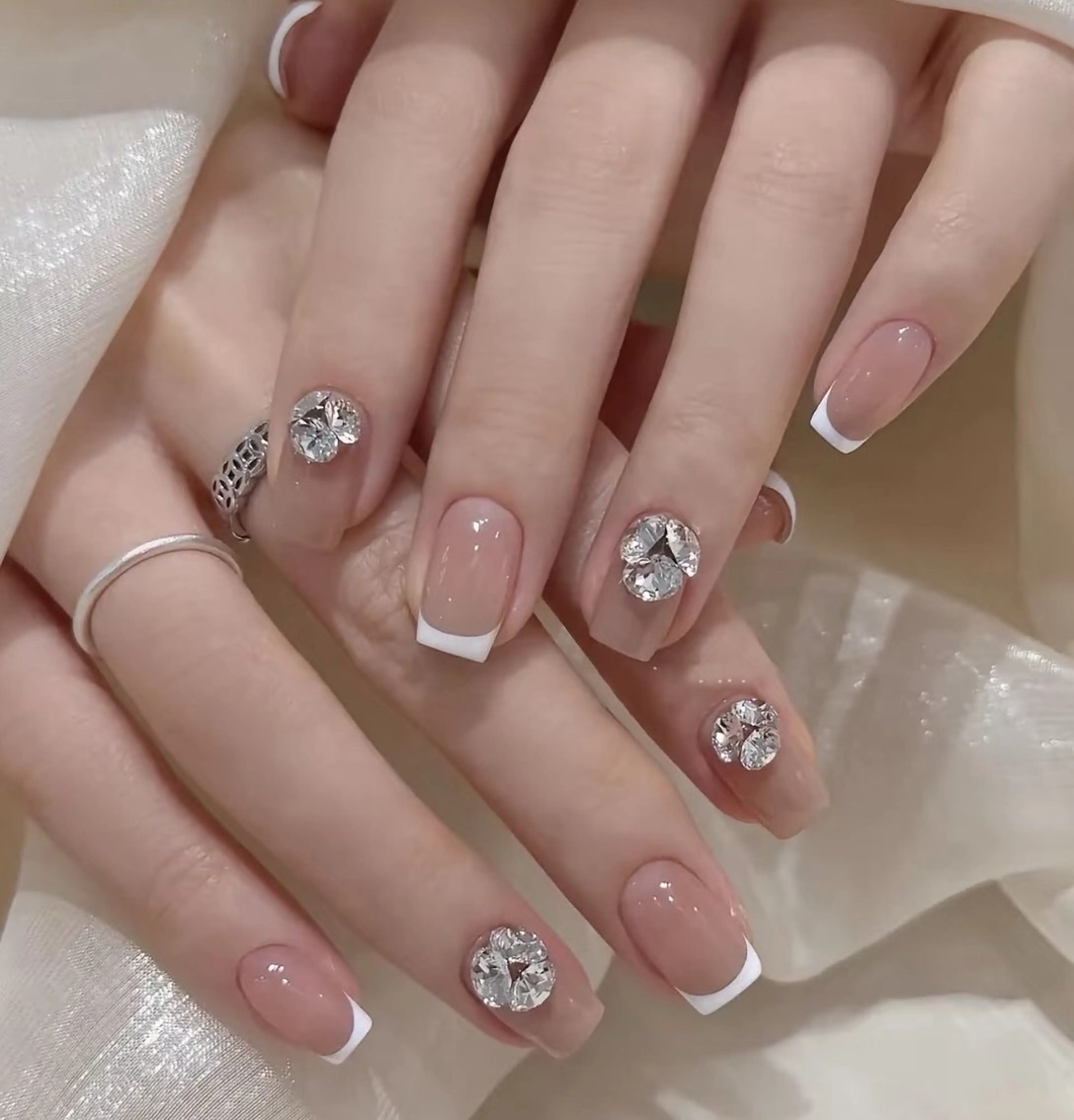 ネイル チークネイル 韓国ネイル マグネットネイル ミラーネイル ニュアンスネイル ハンドネイル H&B せつかのネイルデザイン