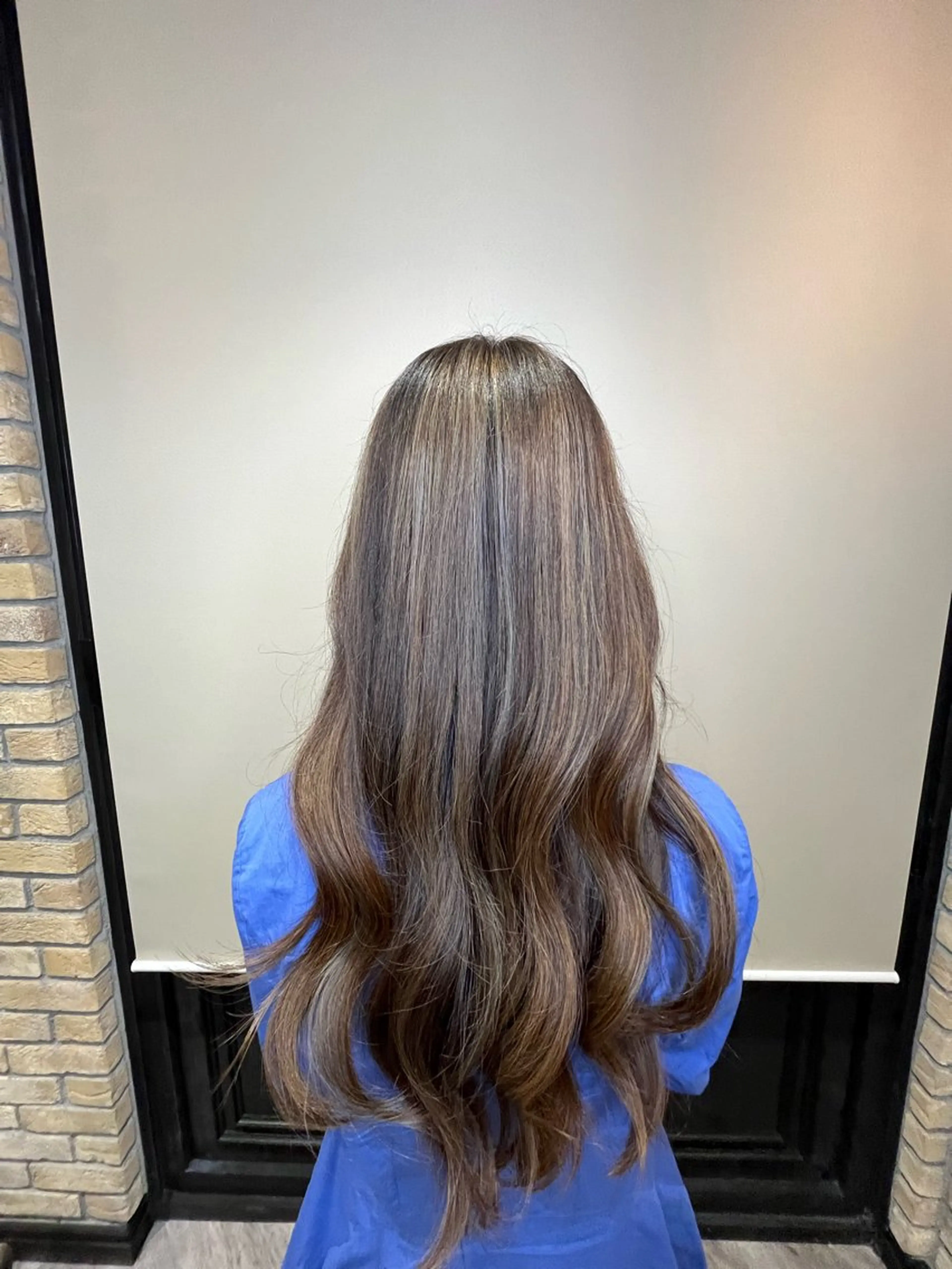 ロング カラー 透明感カラー グレージュ ハイライトカラー 外国人風カラー ハイライト Monan渋谷 YUUKIのヘアスタイル