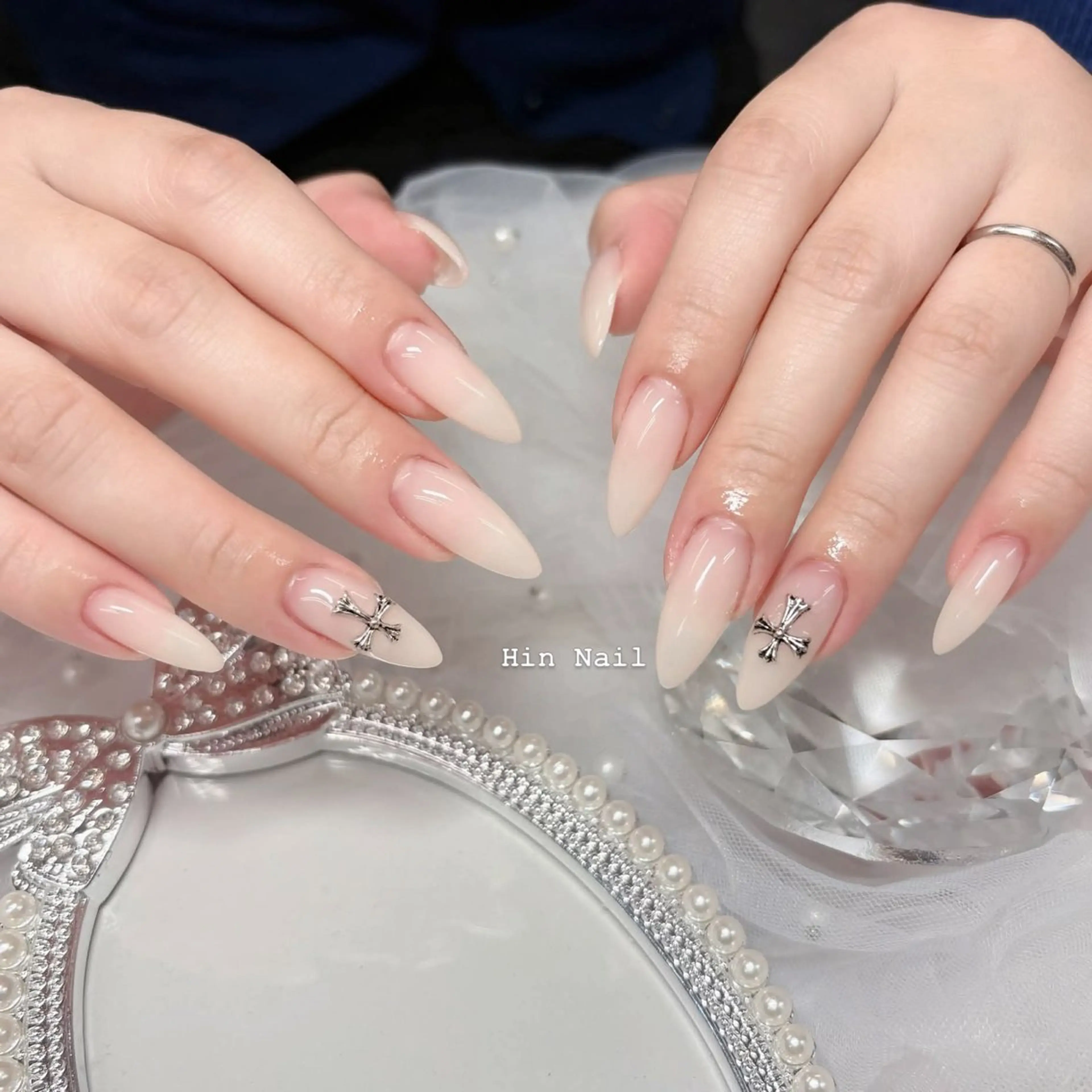 ネイル ハンドネイル HIN NAILのネイルデザイン