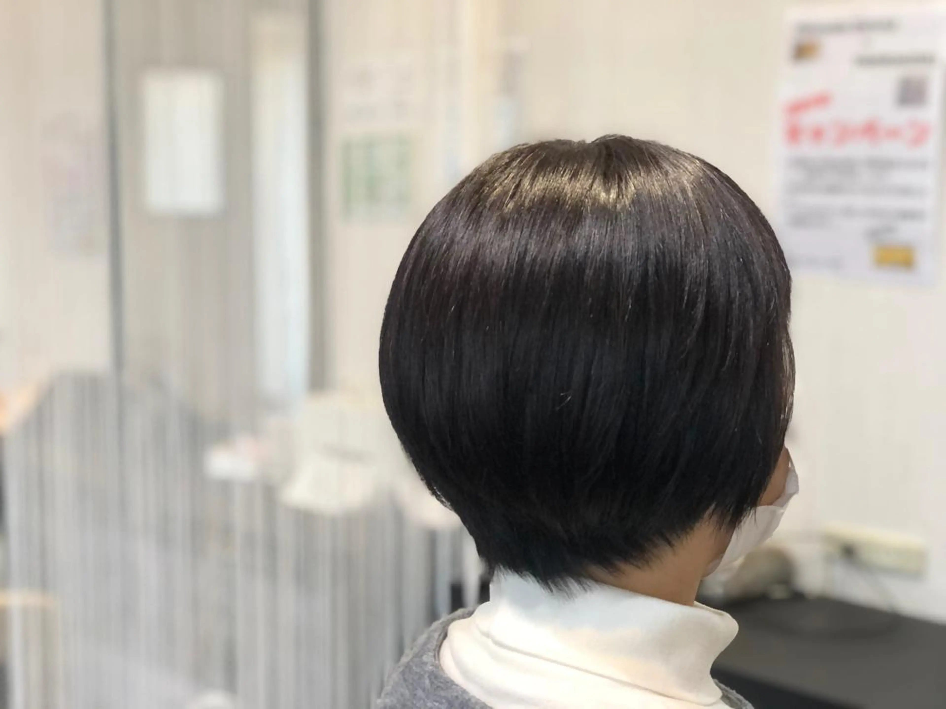ショート カット ヘッドスパ 若泉 真梨のヘアスタイル