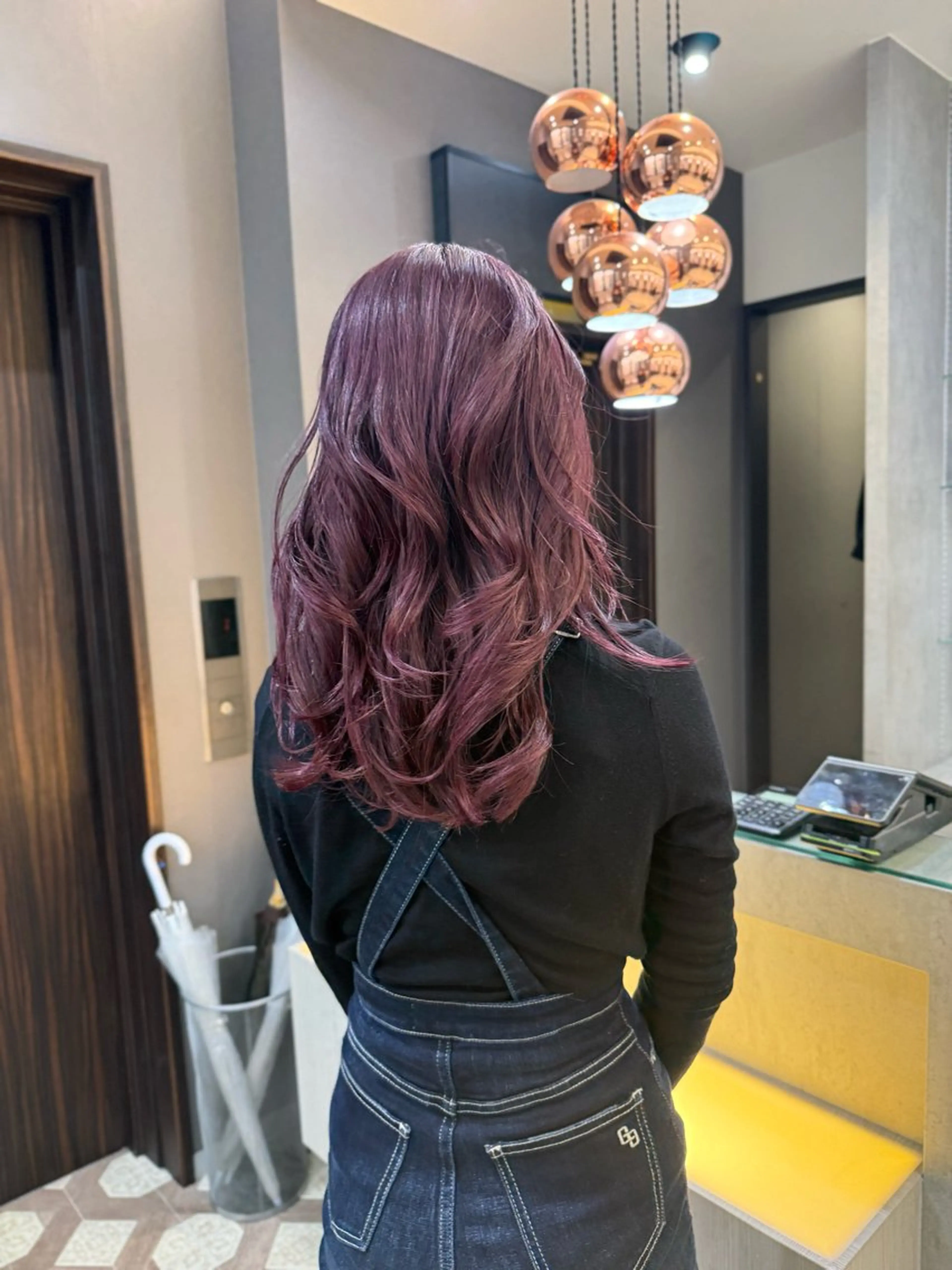 セミロング カラー 天神大名/ブリーチ 鶴岡和幸/ハイトーンのヘアスタイル