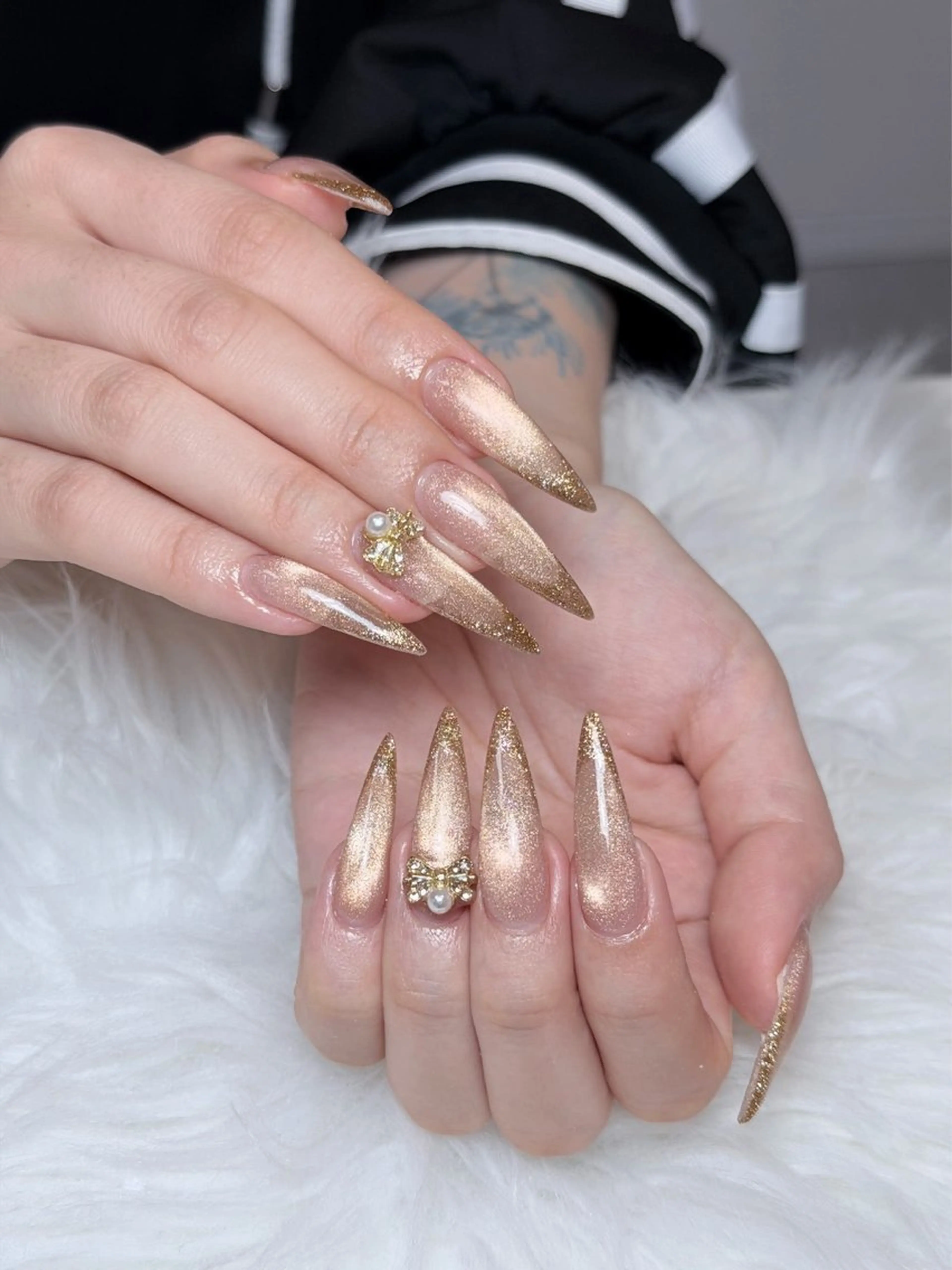 ネイル チークネイル ドット フレンチネイル グラデーション ハート ハンドネイル Julli NailStudioのネイルデザイン