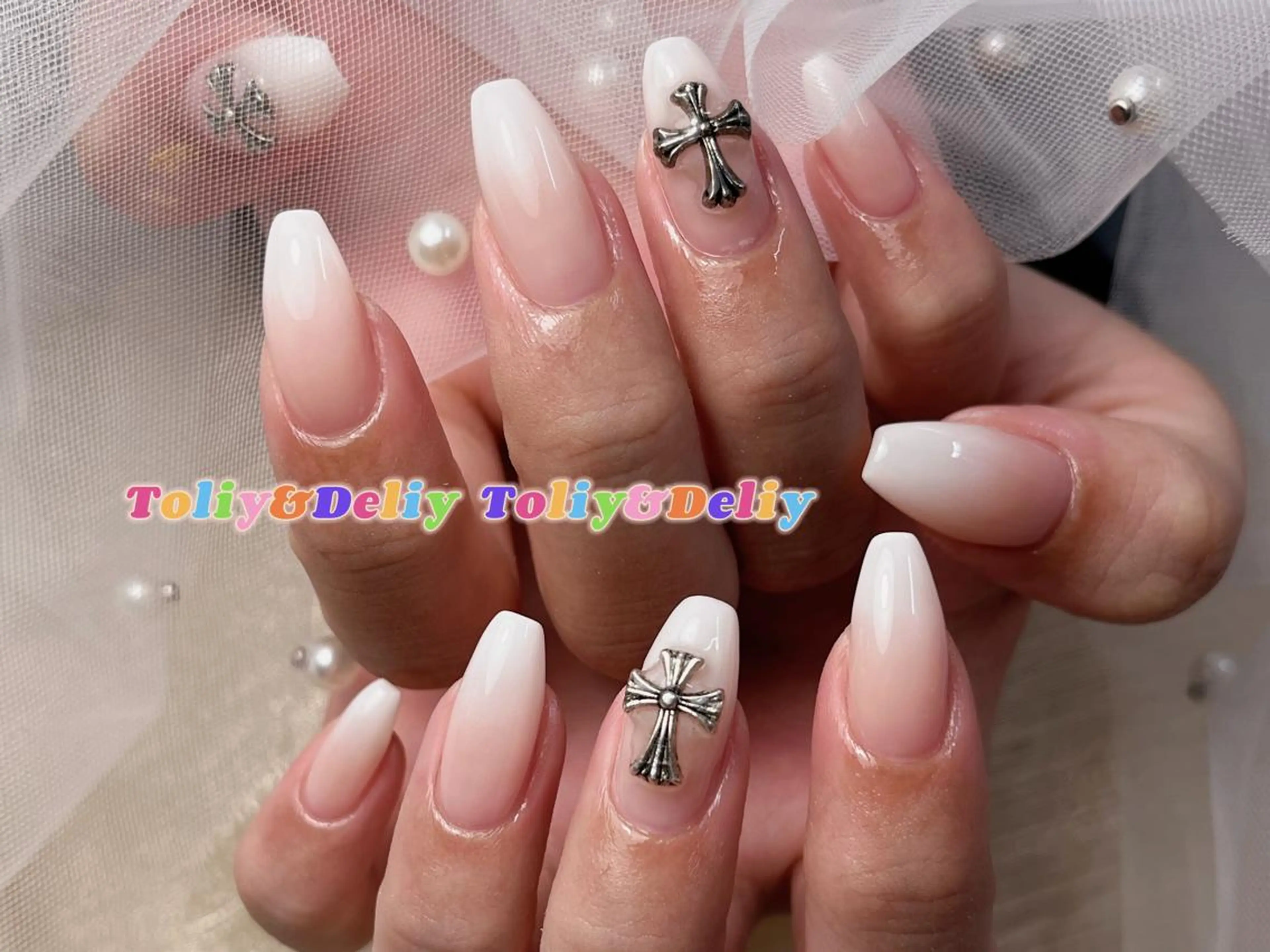 ネイル ハンドネイル ハンドケア ToliyDeliy Nail Salonのネイルデザイン