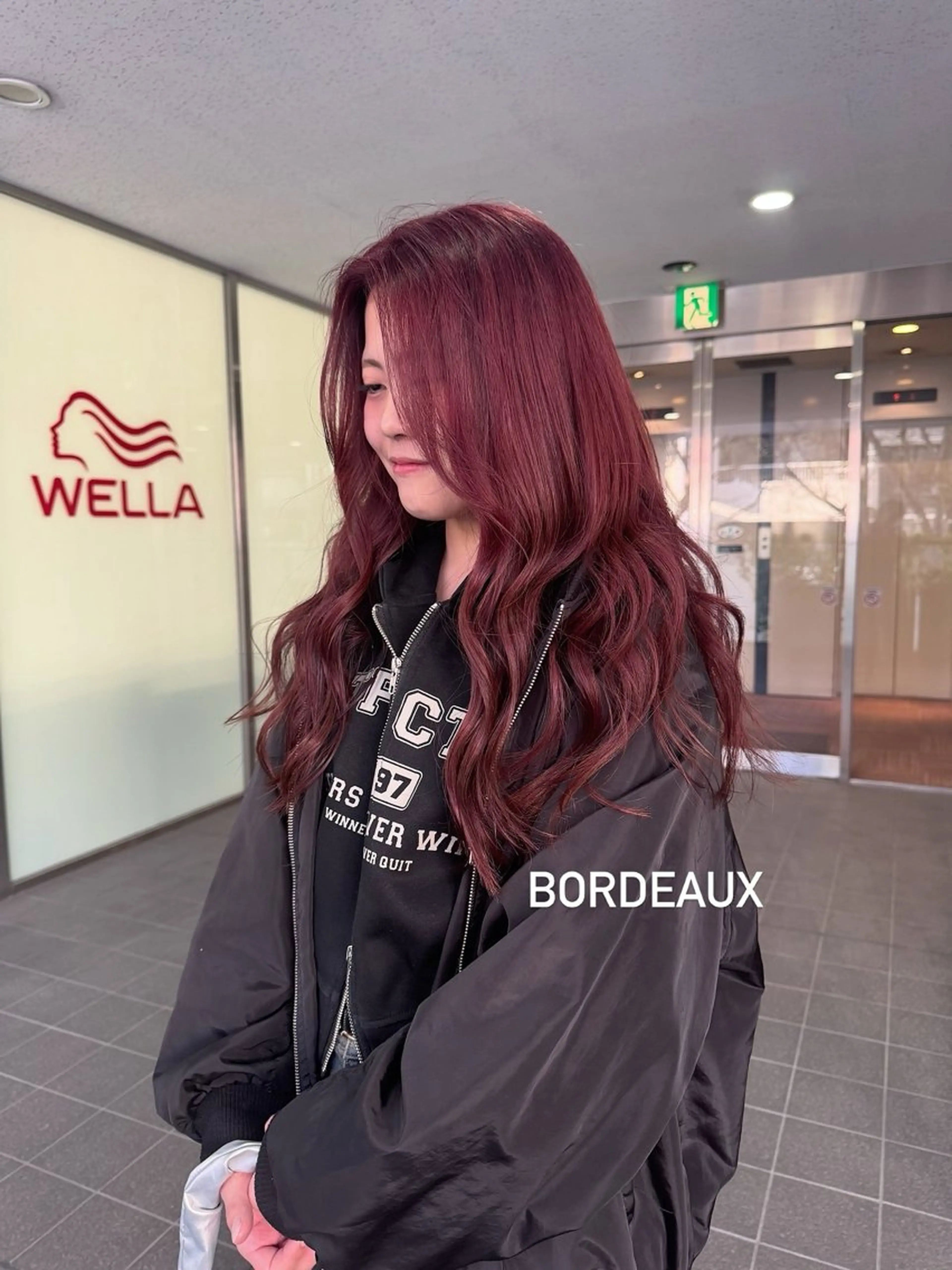 ロング カラー ブリーチ ボルドーカラー ブリーチなしカラー 福岡縮毛矯正 ブリーチなしカラーのヘアスタイル