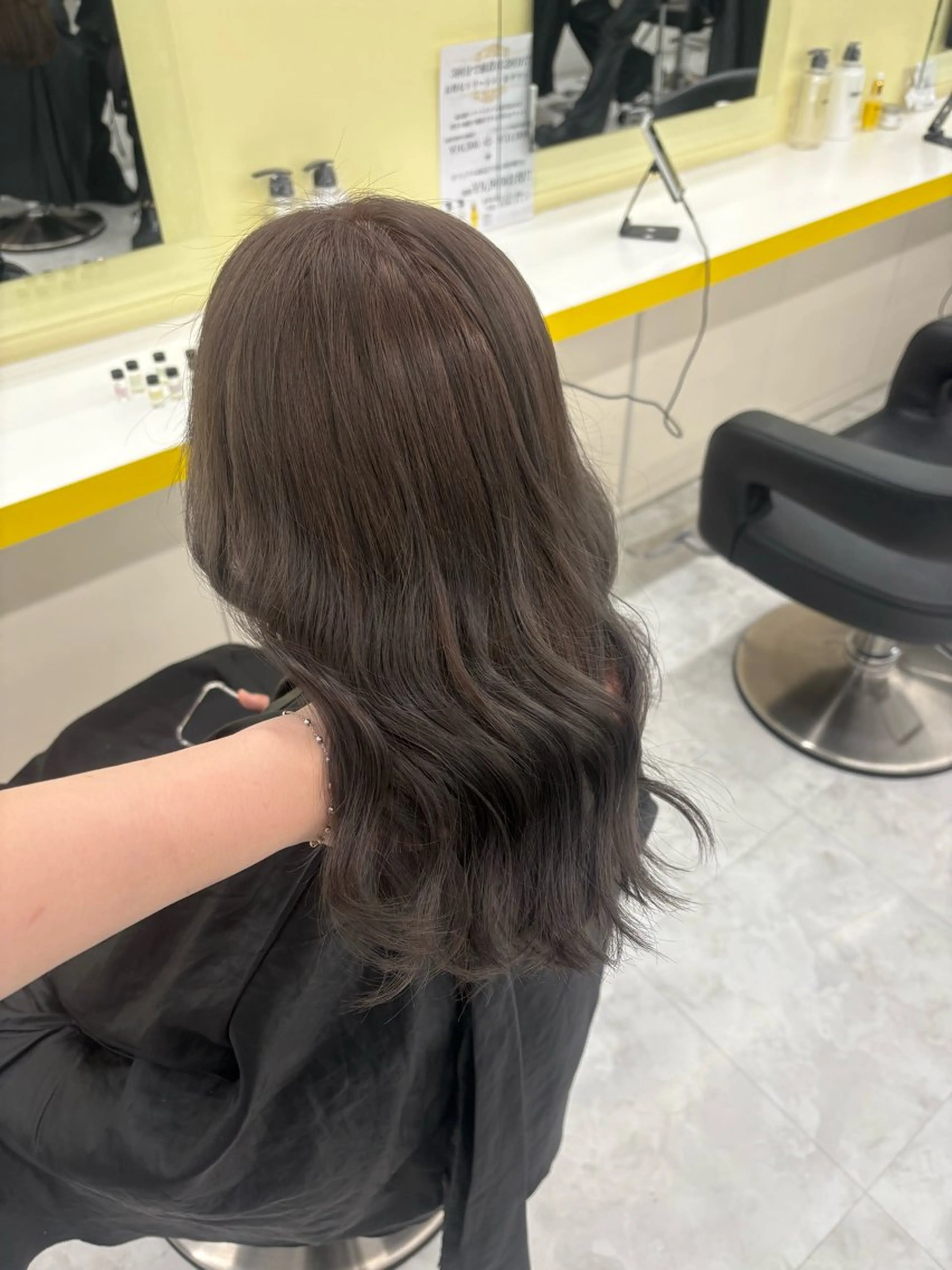 ミディアム カラー ヘアカラー ベージュ×レイヤー 🤎横浜/miu🤎のヘアスタイル