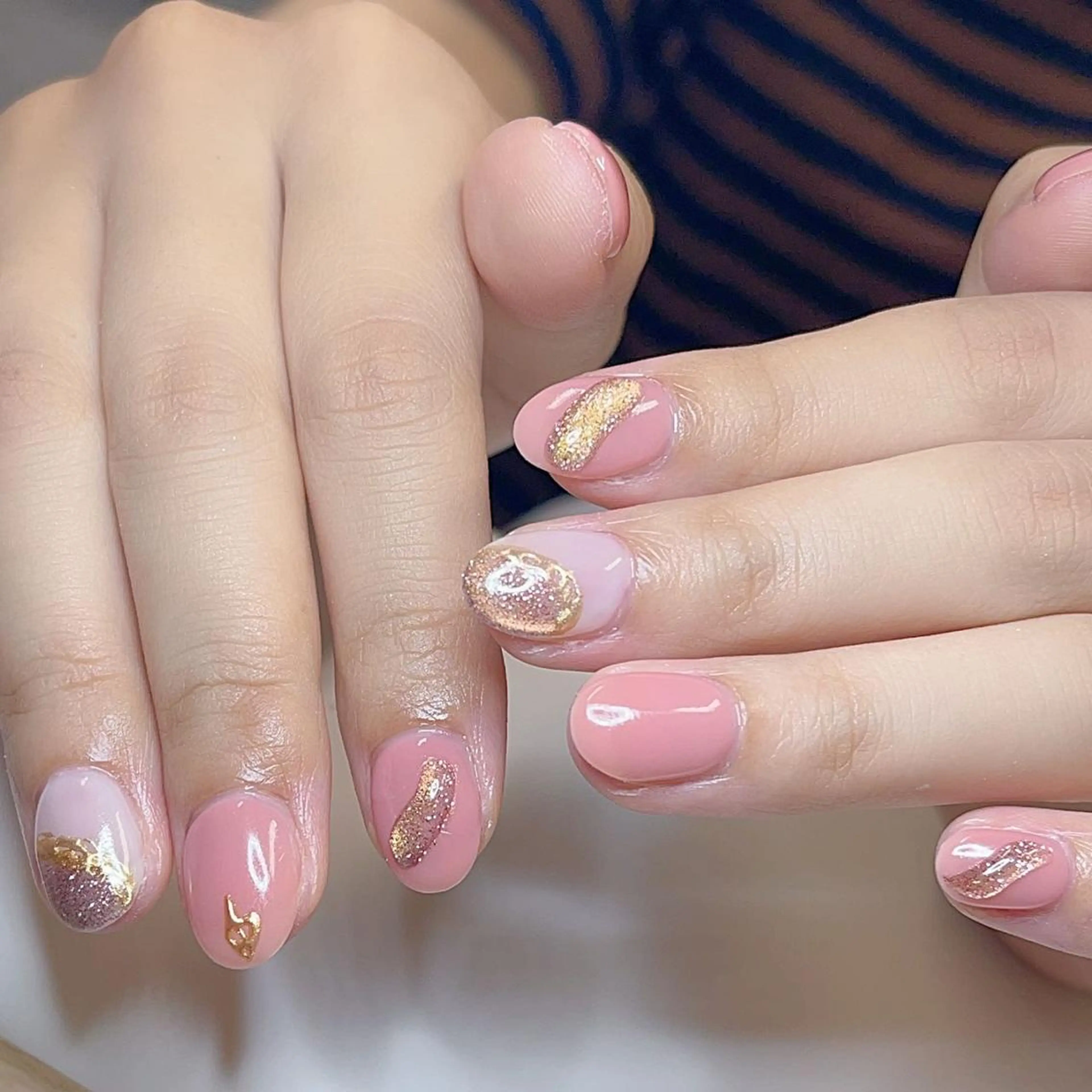 ネイル シンプルネイル Queens マオのネイルデザイン