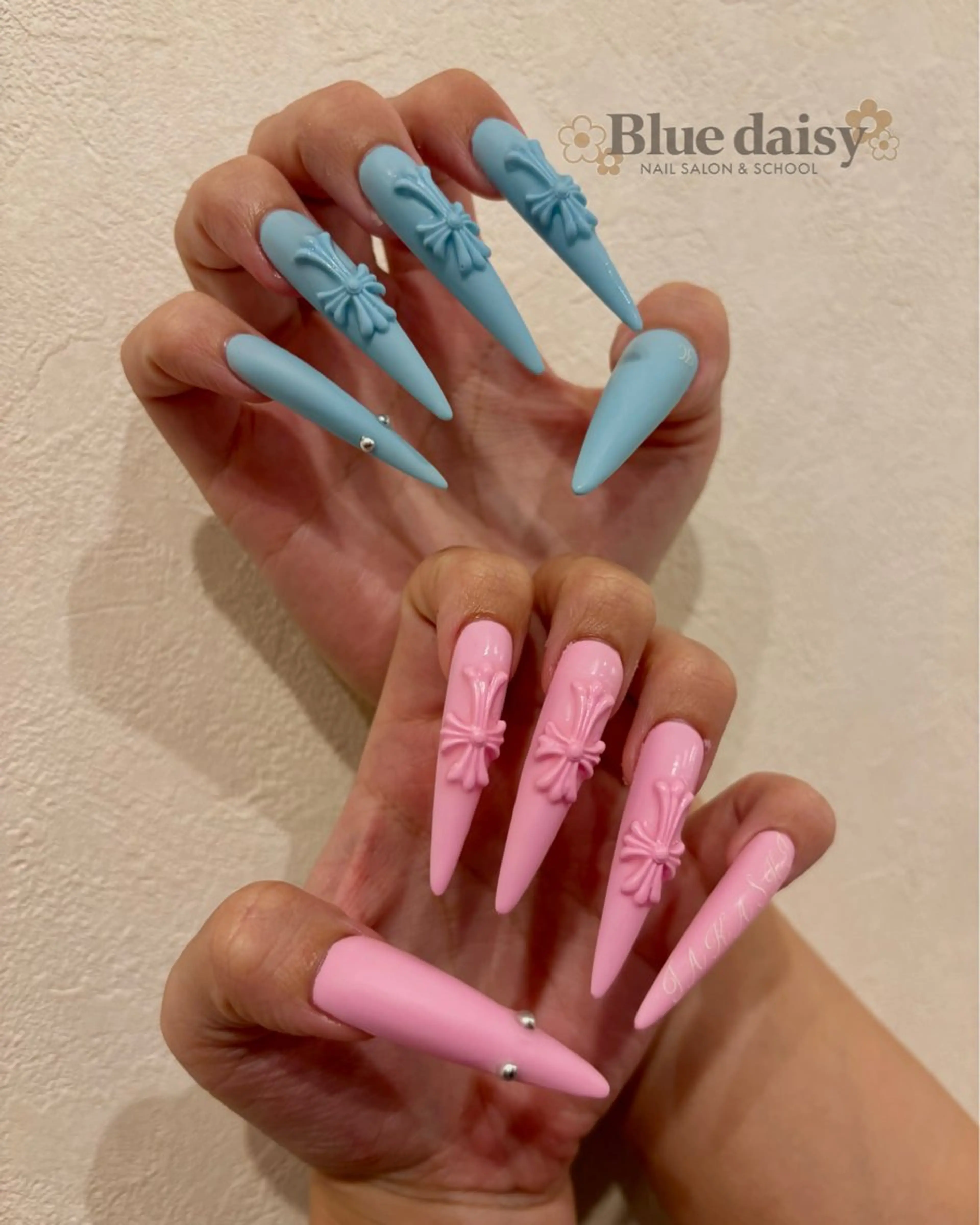 ネイル ロングネイル マットネイル パステルネイル ハンドネイル Blue daisy 栄本店のネイルデザイン