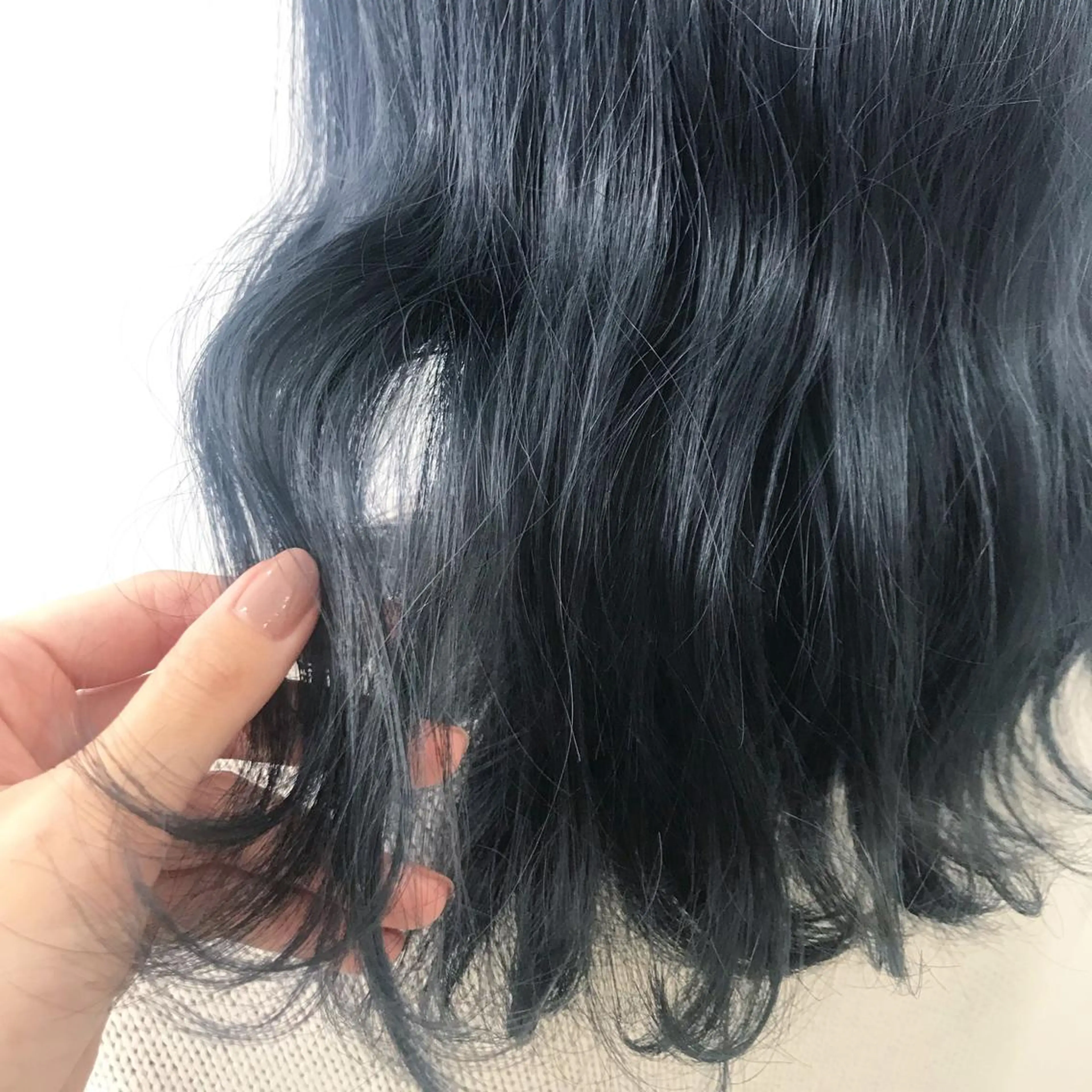 セミロング カラー オリーブ/アッシュ やわらか透明感カラーのヘアスタイル