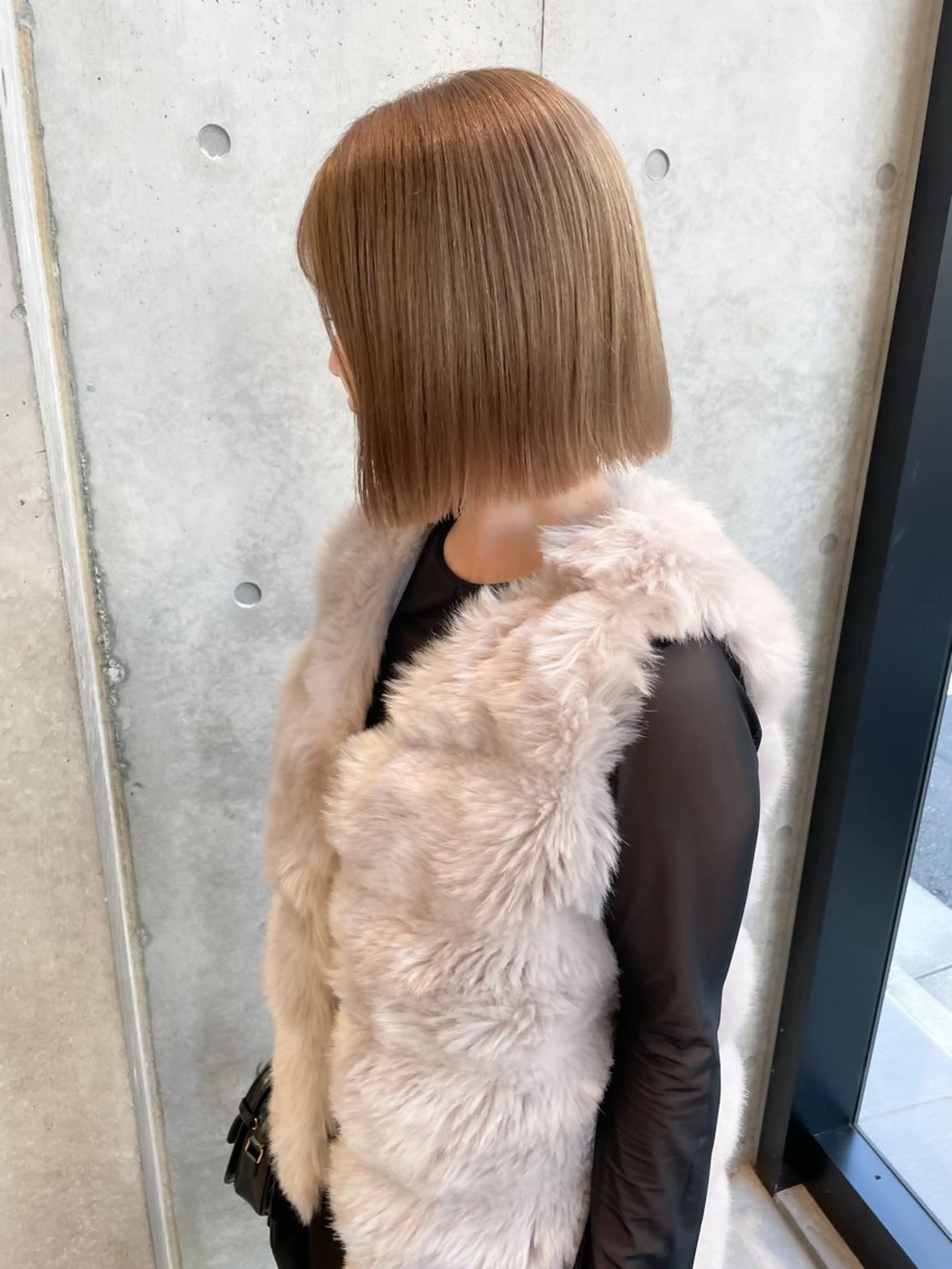 ショート カラー ヘアアレンジ ミニボブ/ブリーチ 🌈MISATOのヘアスタイル