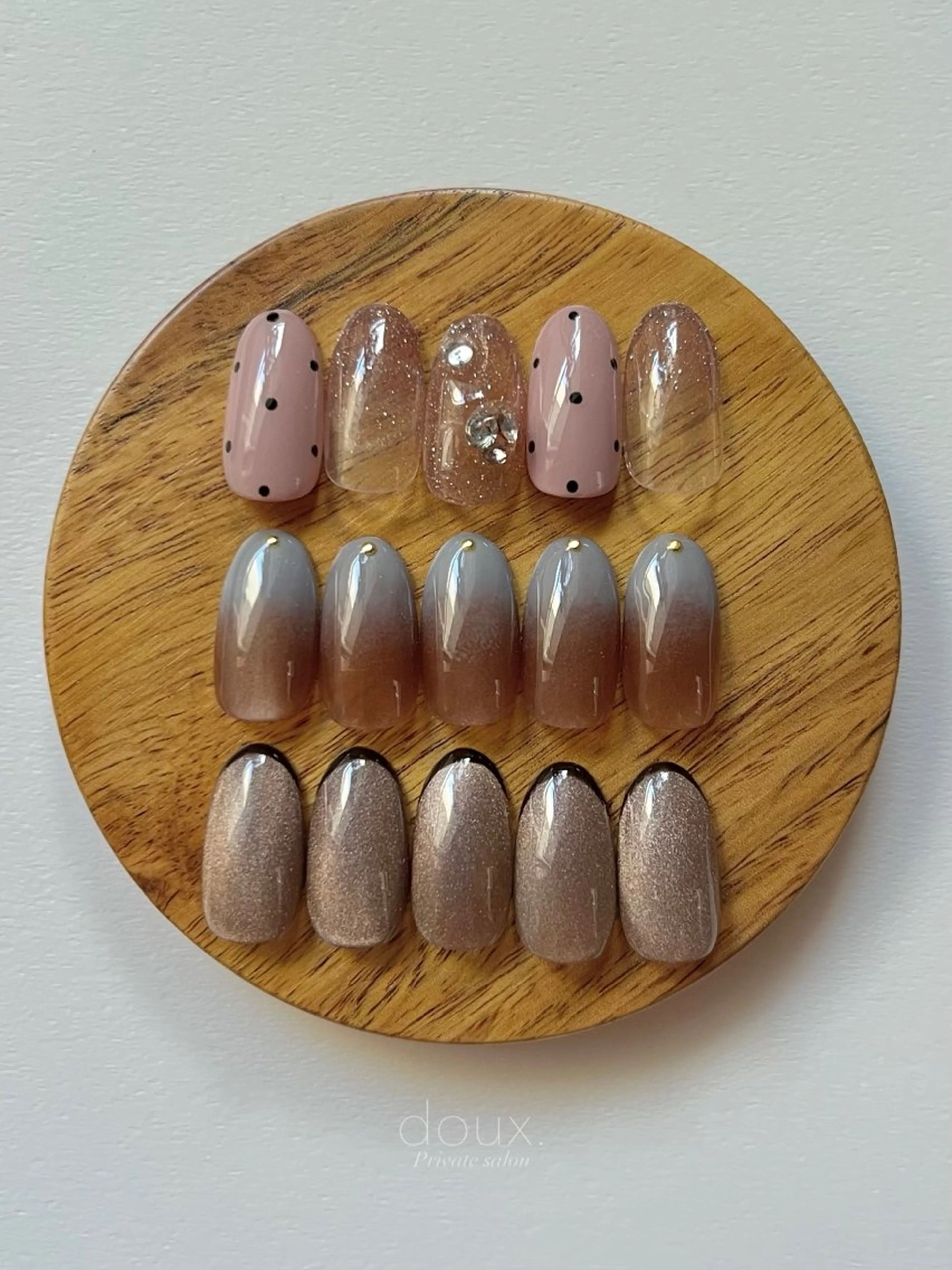 ネイル マグネットネイル ハンドネイル doux. nailのネイルデザイン