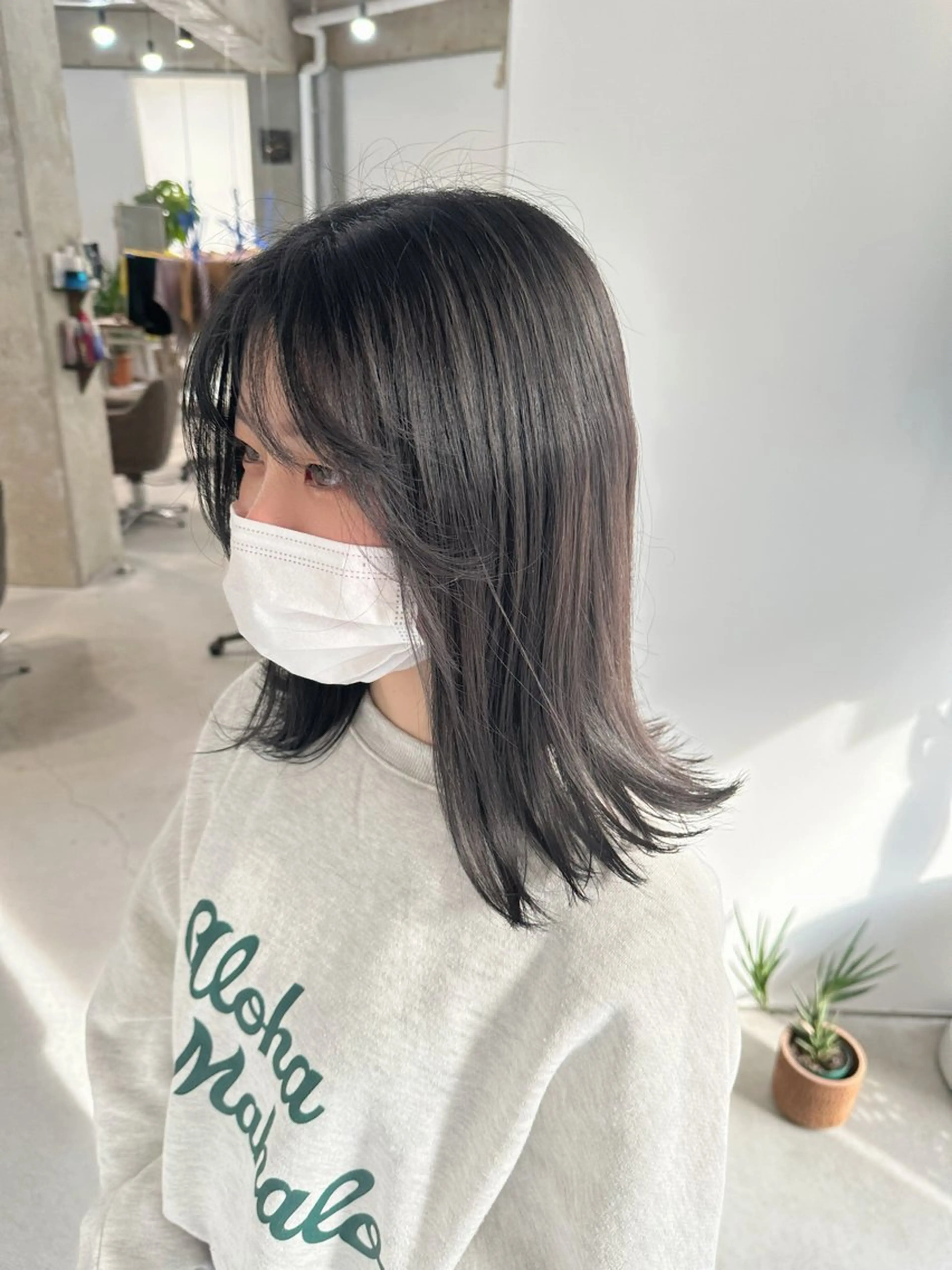 セミロング カット ヘアカラー トリートメント カイリ /レイヤーカットのヘアスタイル