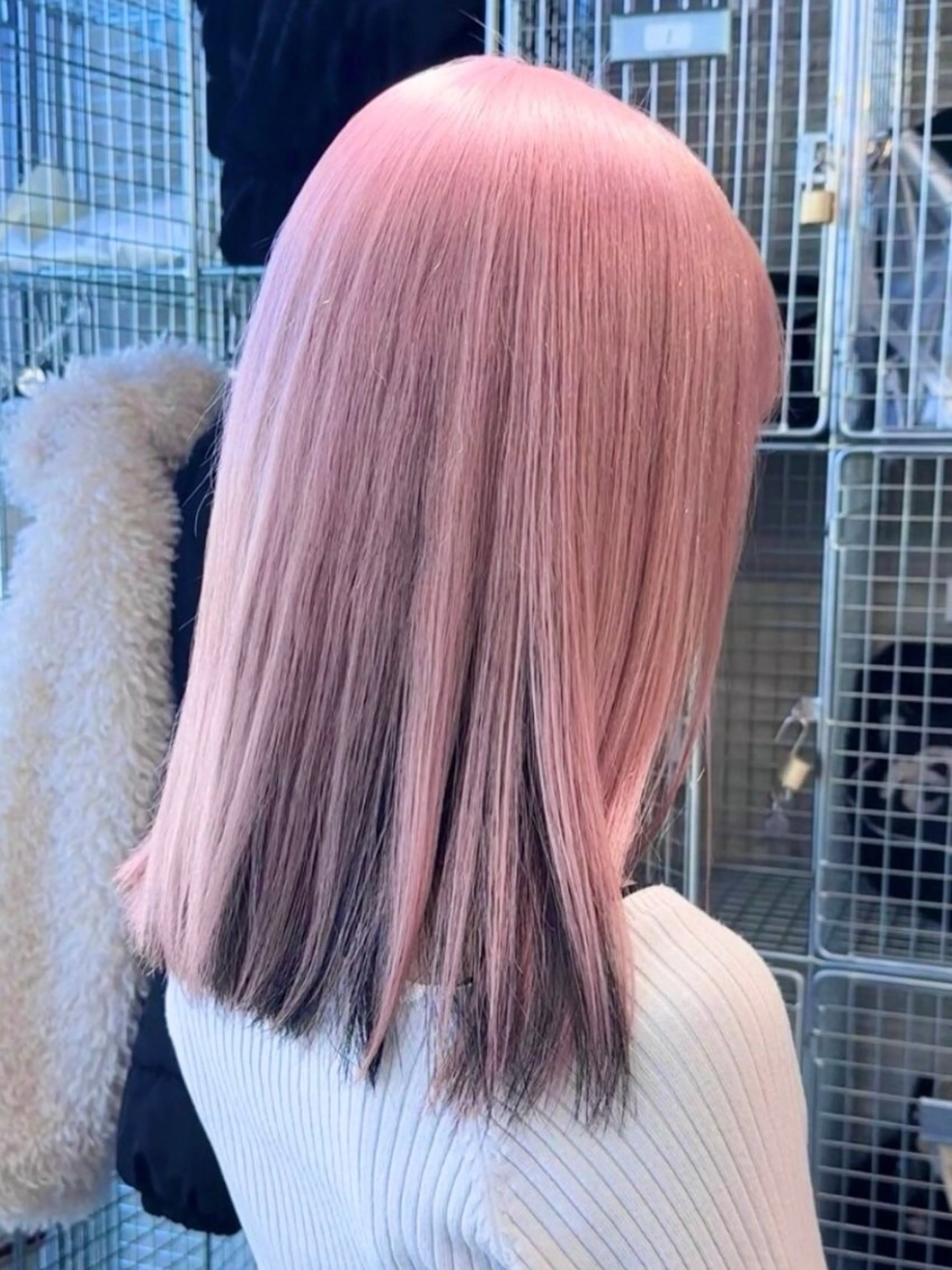 セミロング ヘアカラー トリートメント 💖ムラ修正ブリーチ 💖【YUU】のヘアスタイル