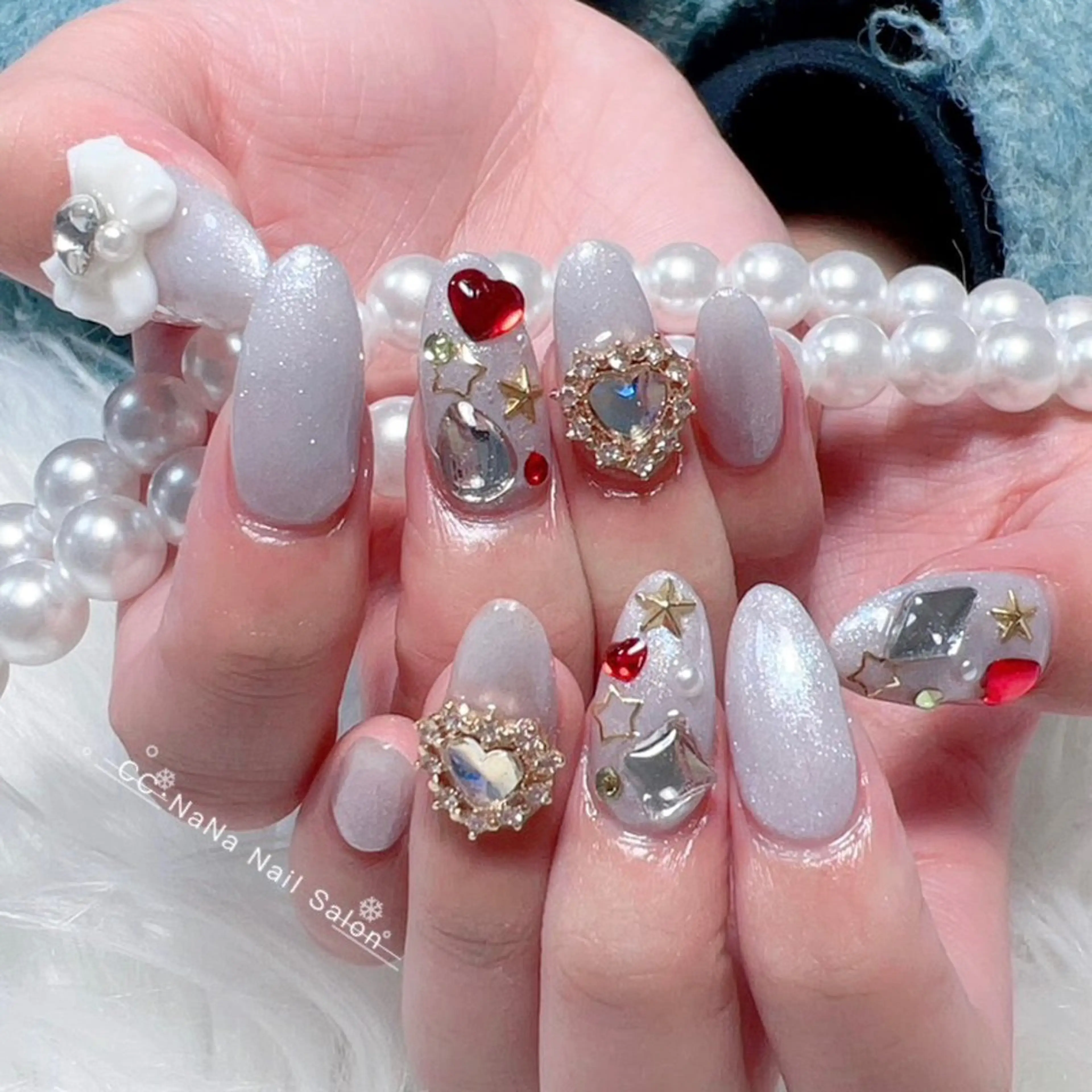 ネイル 持ち込み 冬ネイル クリスマス ハンドネイル 💎CC・NaNa 韓国風ネイル🌙Cのネイルデザイン