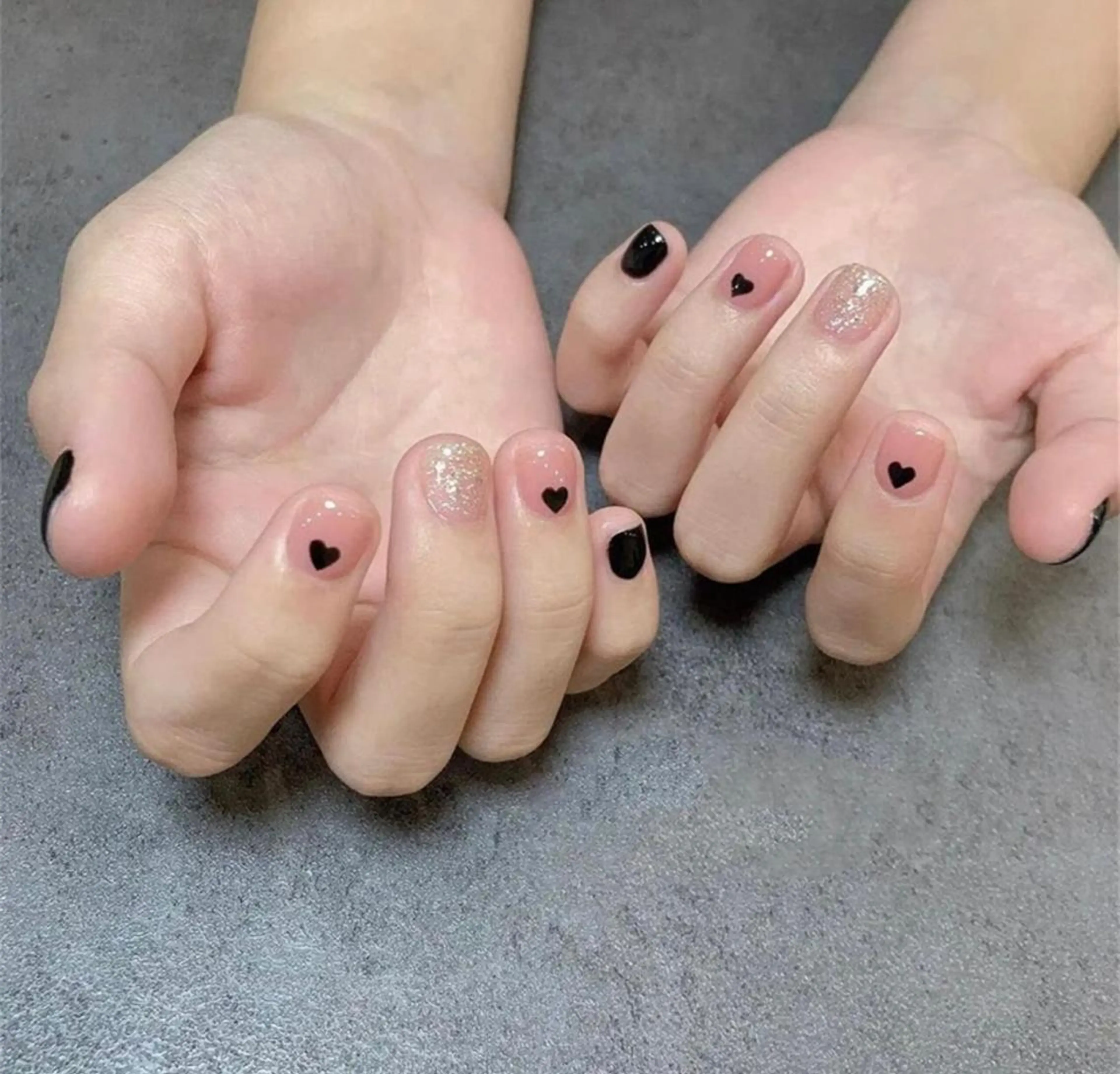 ネイル Ui_Amor (パラジェル)のネイルデザイン