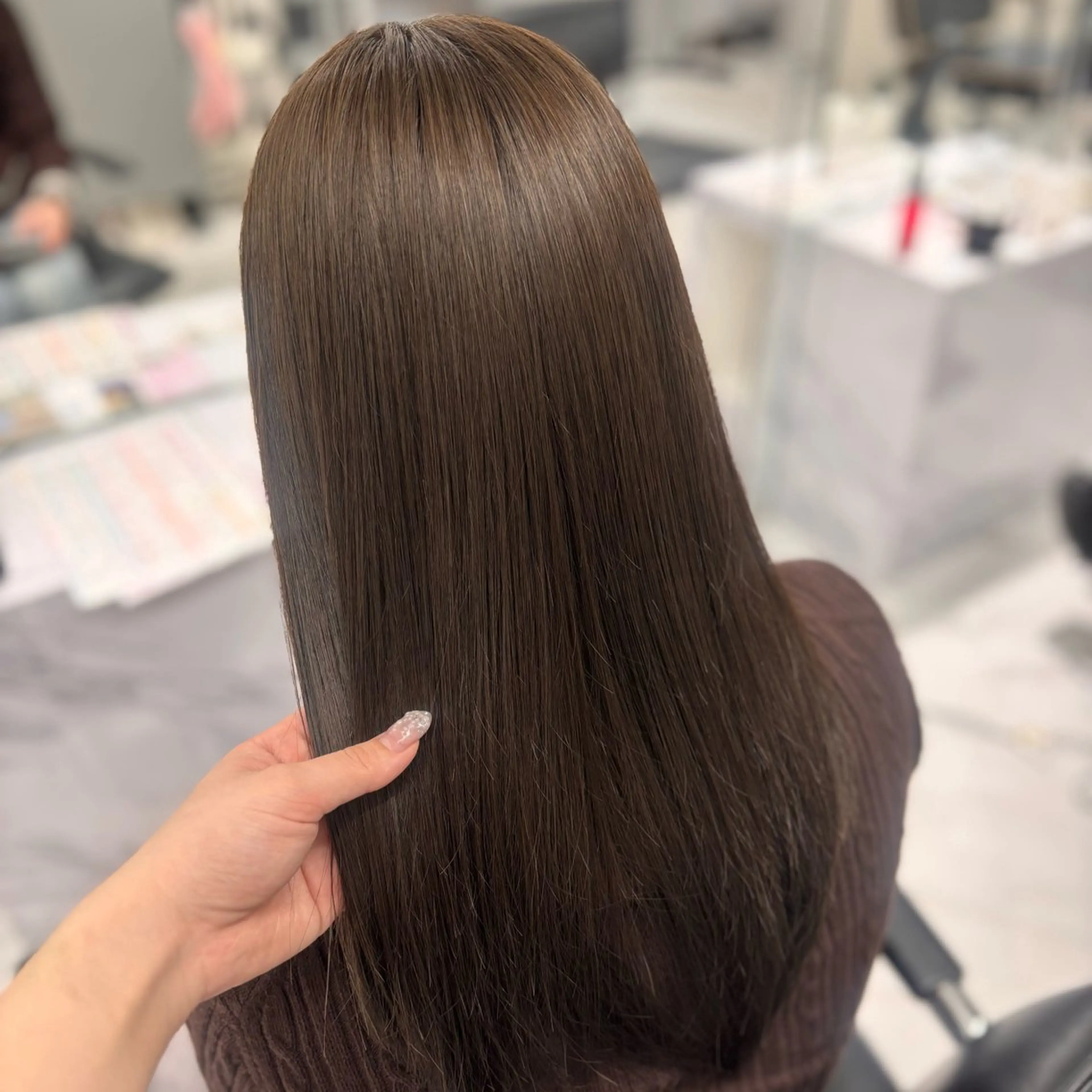 セミロング アッシュ アッシュブラウン ヘアカラー sweep天神 Mizukiのヘアスタイル