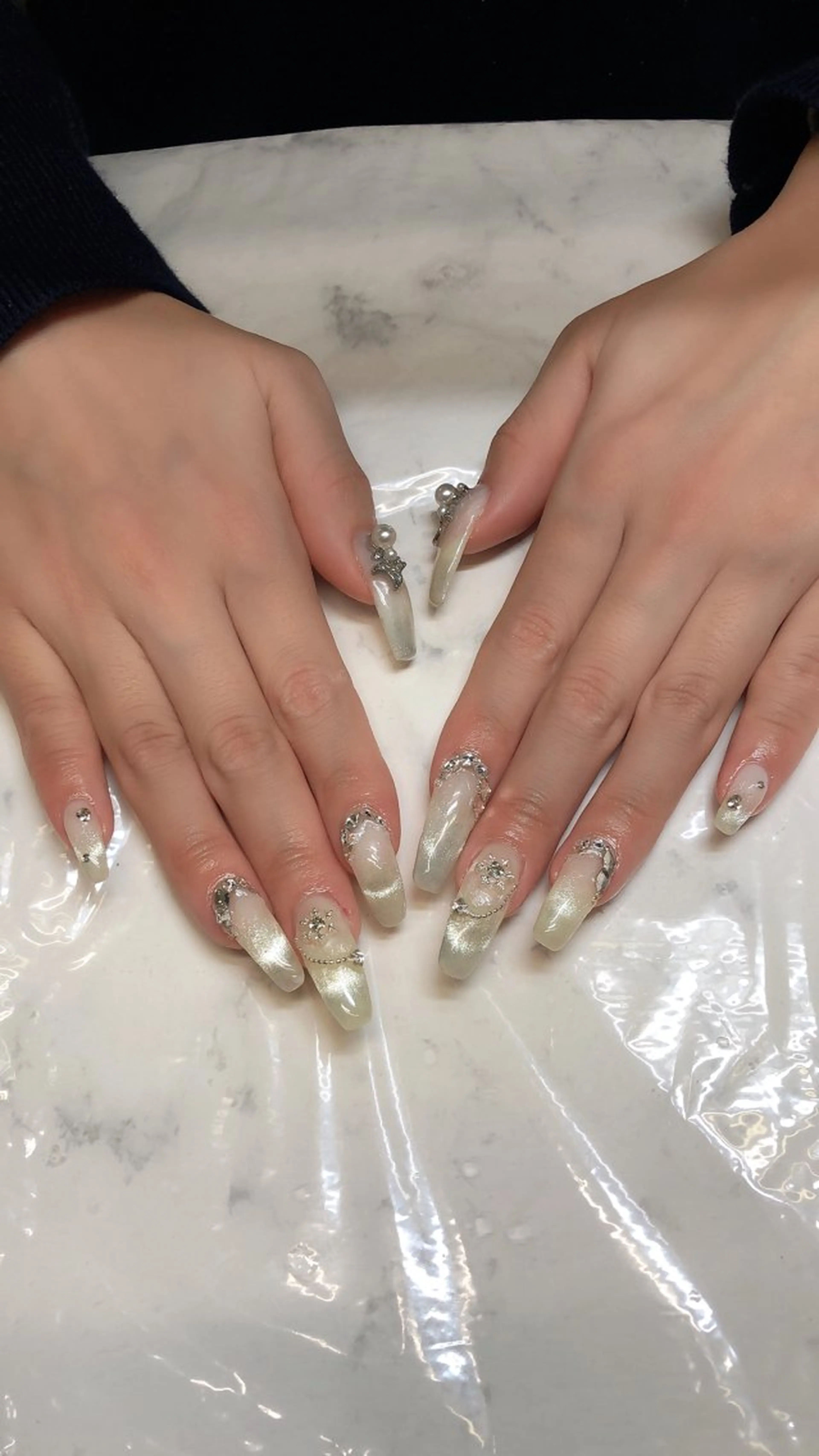 ネイル 💎Guarendo💎錦糸町店所属・✨アン ミユ✨のネイルデザイン