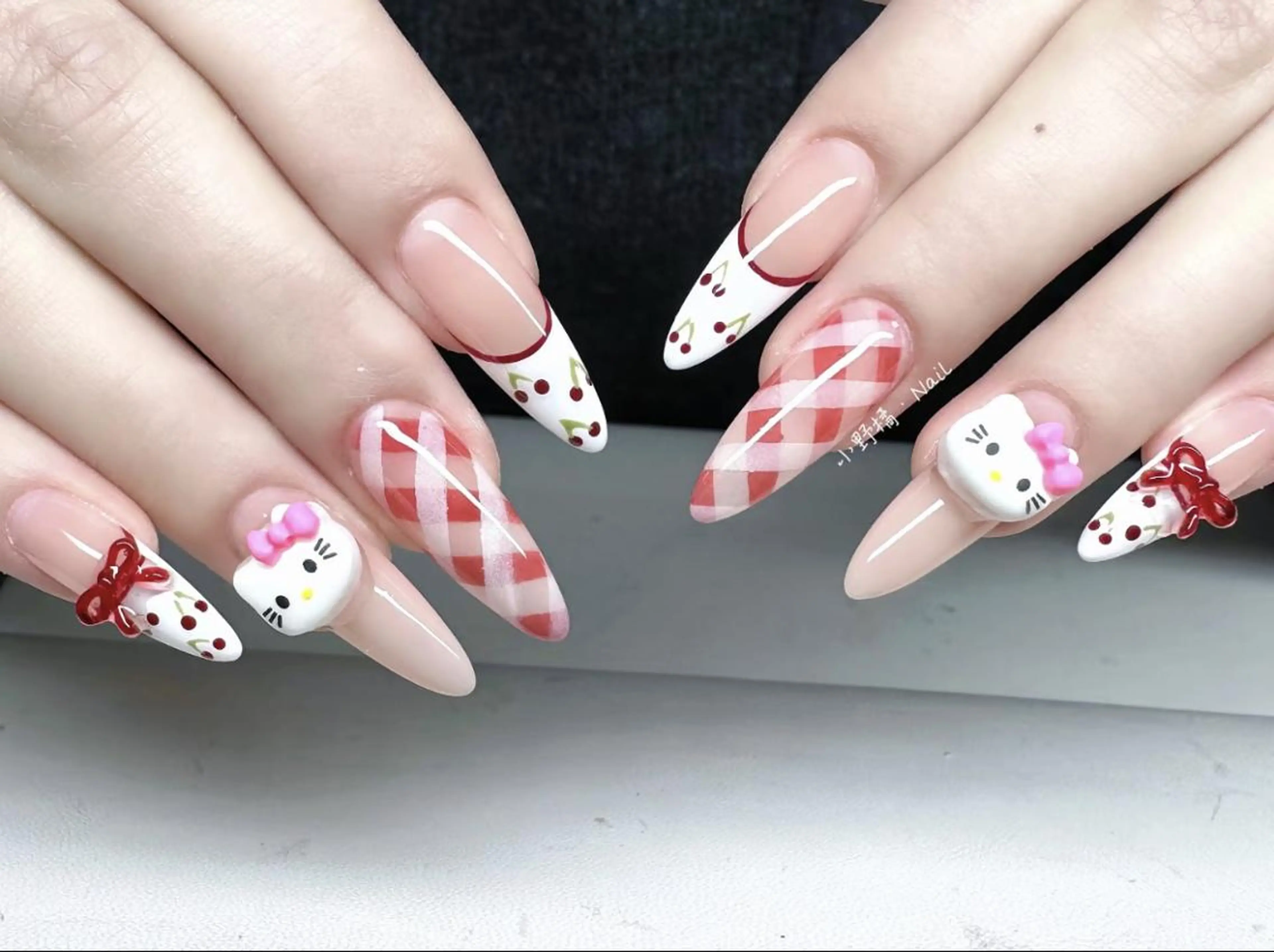 ネイル ハンドネイル ハンドケア 🍑 momo_nailのネイルデザイン