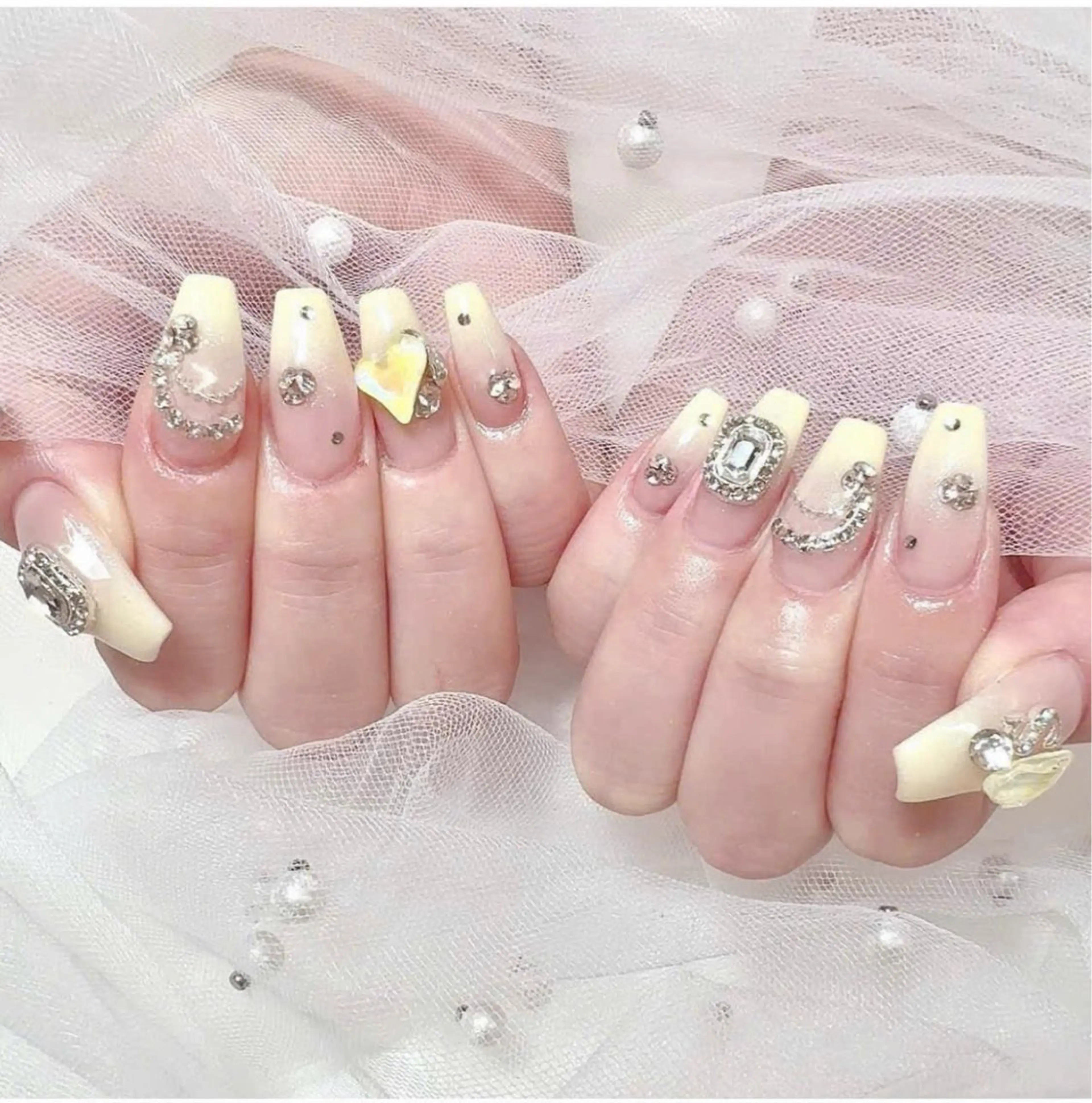 ネイル Lyna 池袋のネイルデザイン