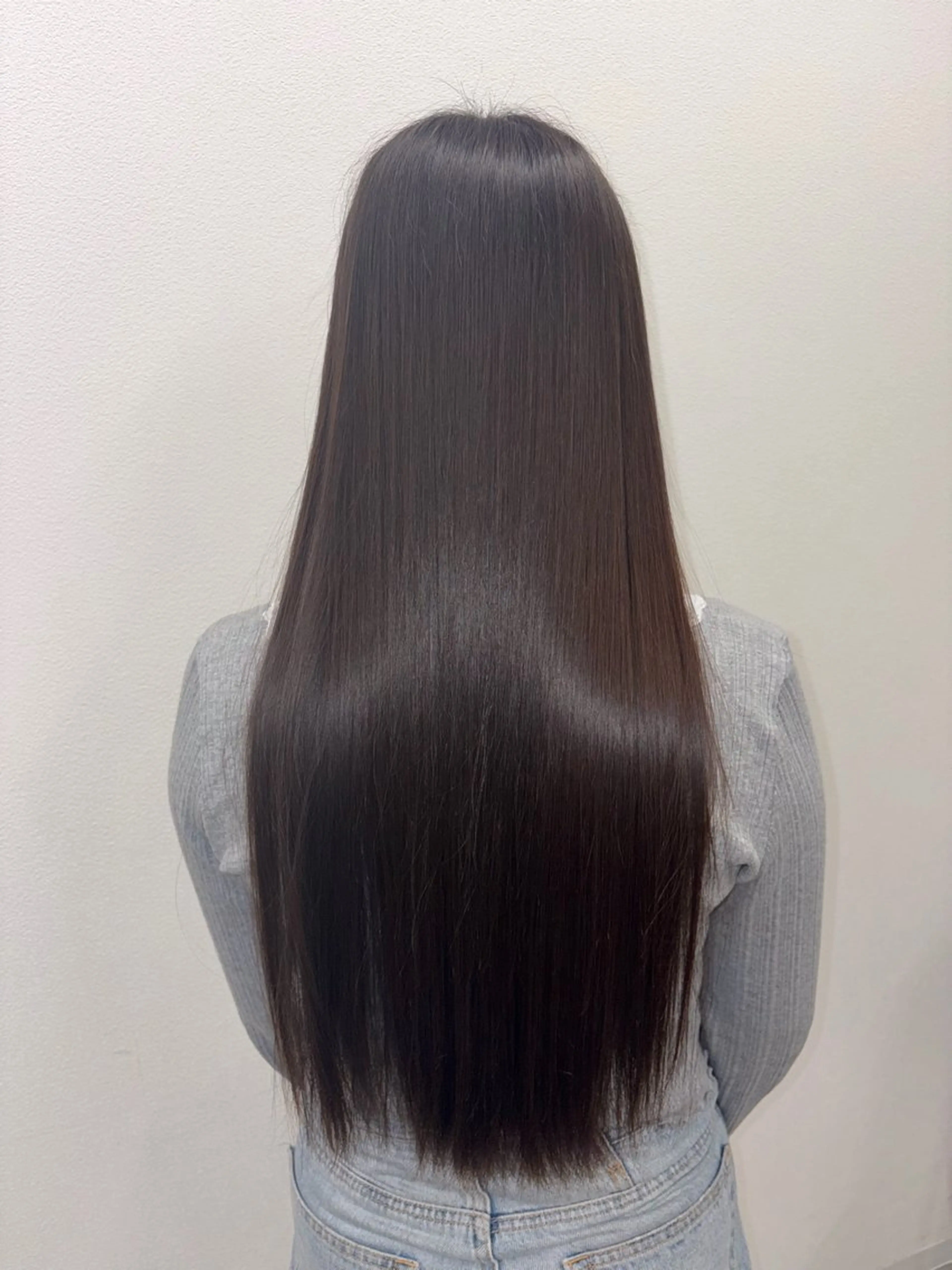 ロング ririka/ 透明感カラーのヘアスタイル