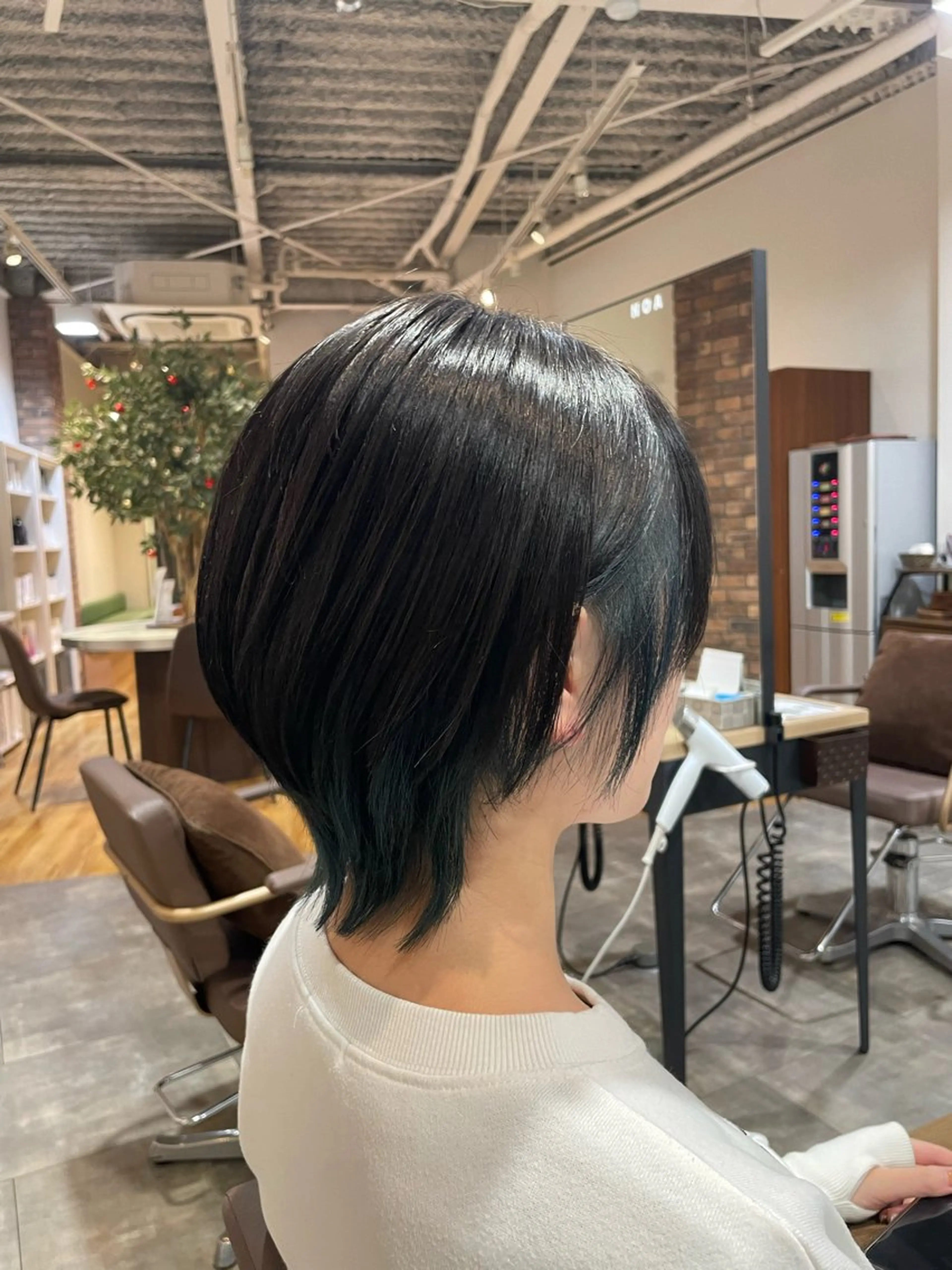 ショート カラー ブルーカラー インナーカラー ウルフカット 髪質改善/レイヤー /ボブ/中村莞太朗のヘアスタイル