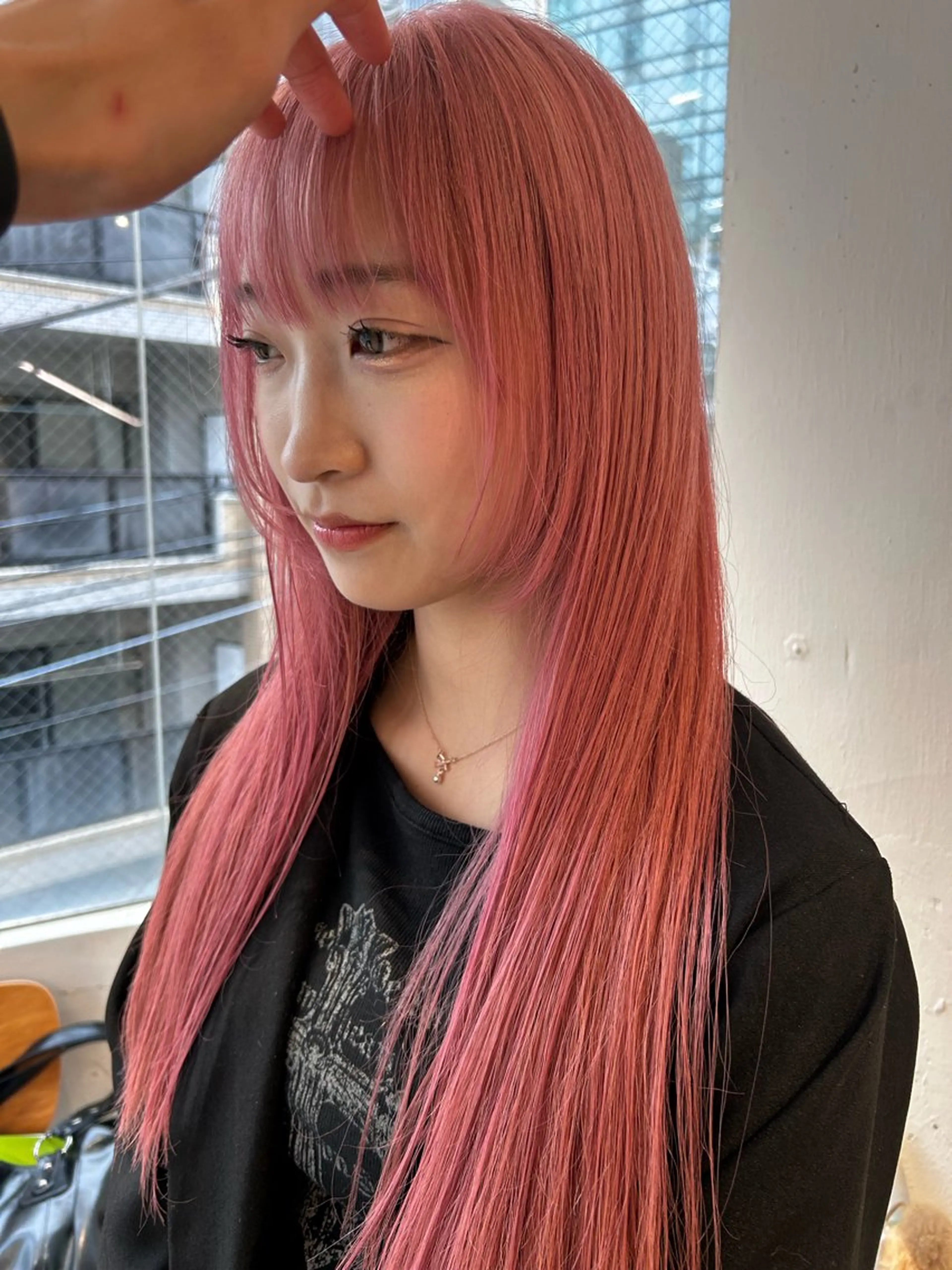 【1番人気！】ケアブリーチ＋カラー＋オージュアクイックトリートメントの写真