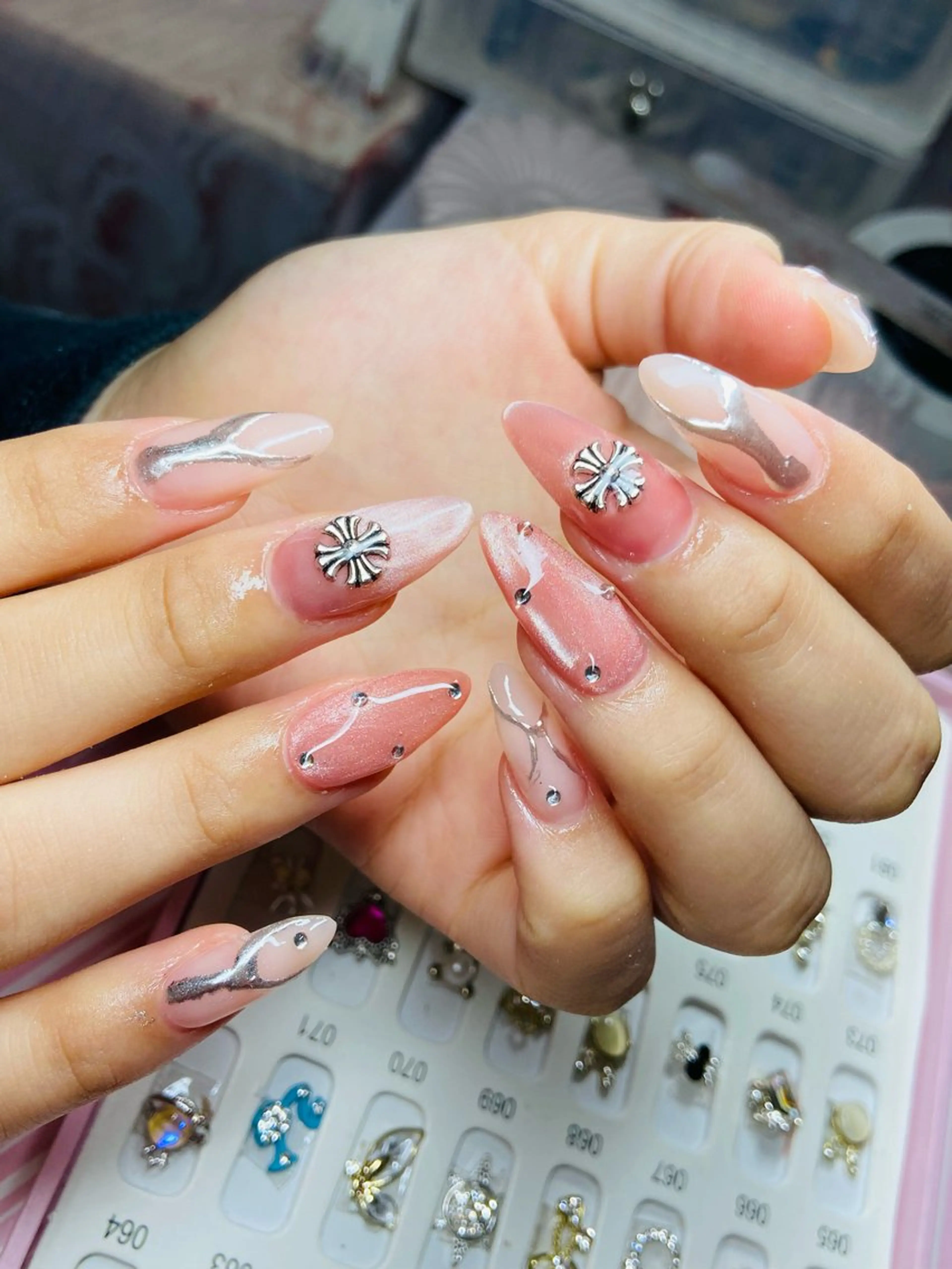 ネイル HandSnail 座間自宅ネイルサロンのネイルデザイン