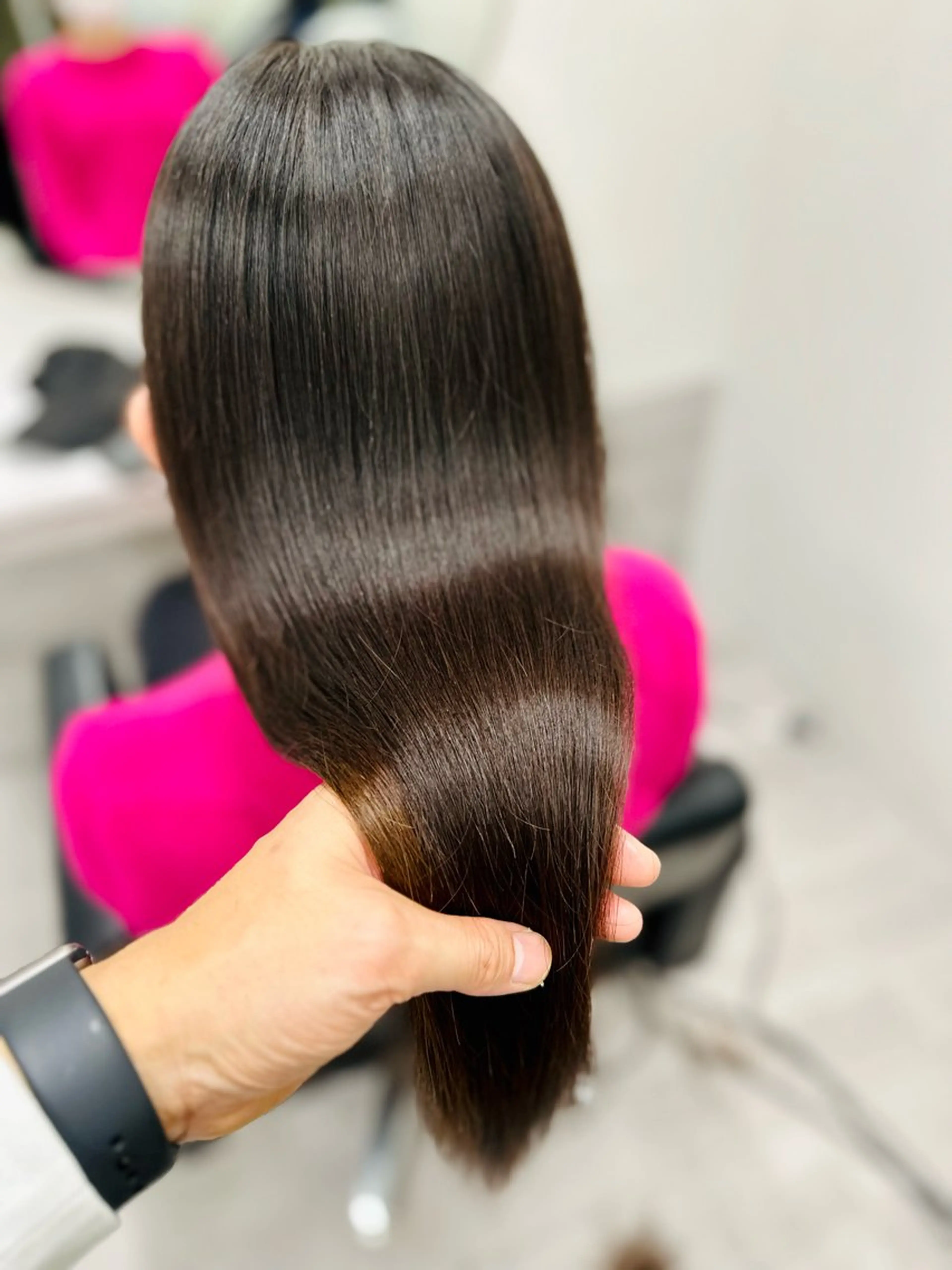 セミロング カット 縮毛矯正 JYO 髪質改善専門家のヘアスタイル