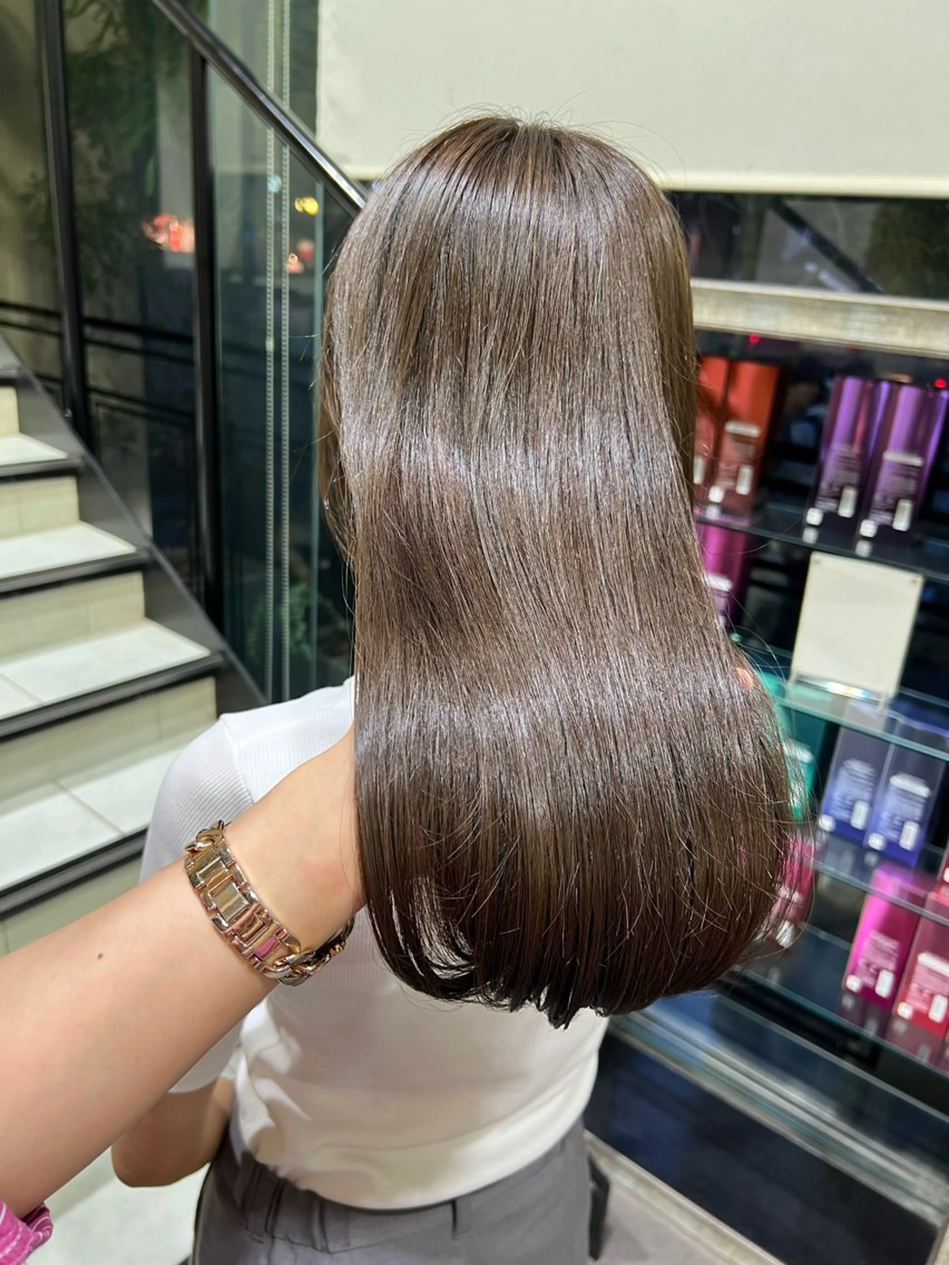 ミディアム 暖色ｶﾗｰ/ﾚｲﾔｰ ｶｯﾄ/Yunaのヘアスタイル