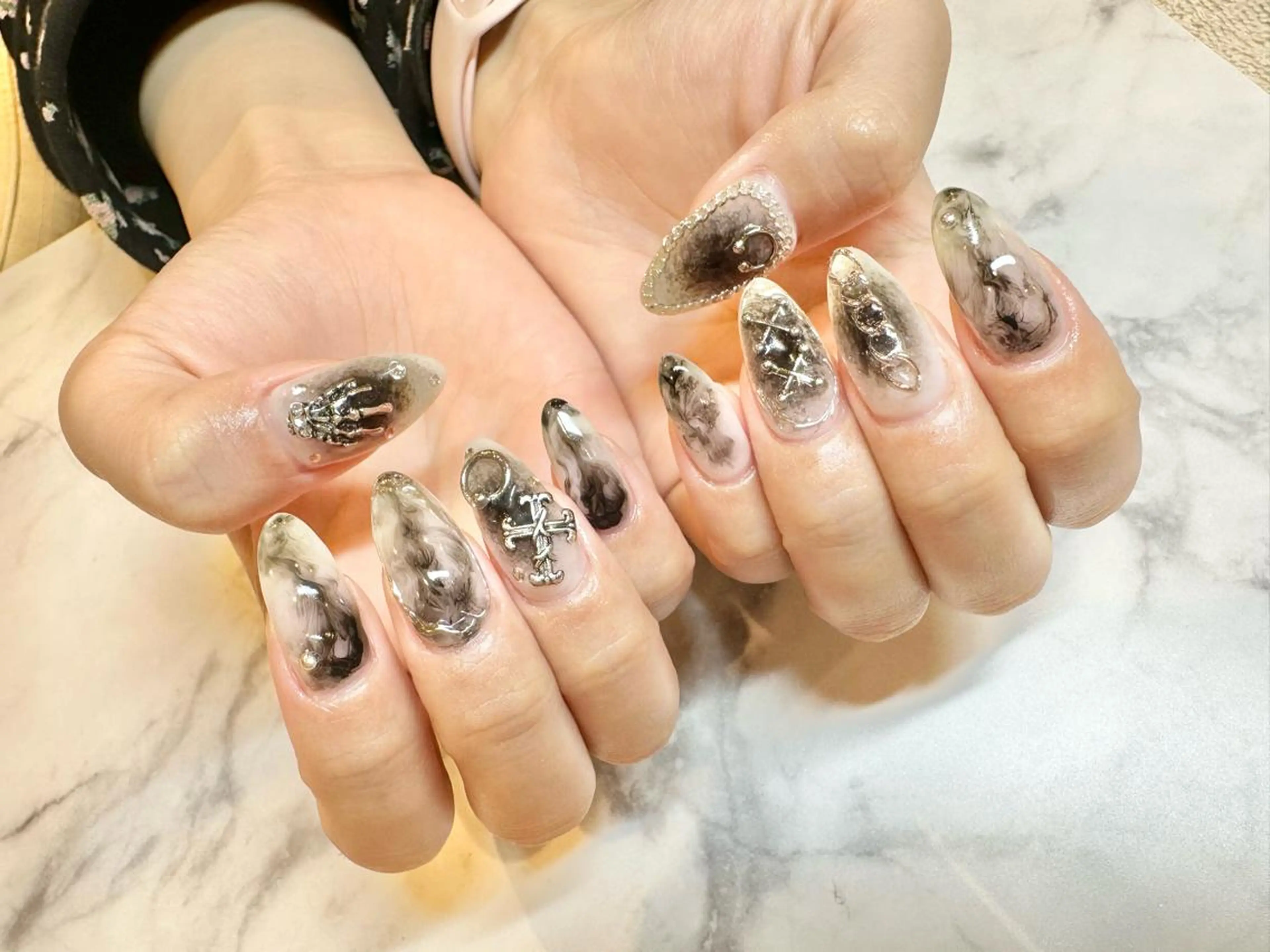 ネイル ロングネイル メンズネイル スカルプネイル スクエアネイル ハンドネイル 痛ネイル🩶推し活 🤍店長sagawaのネイルデザイン