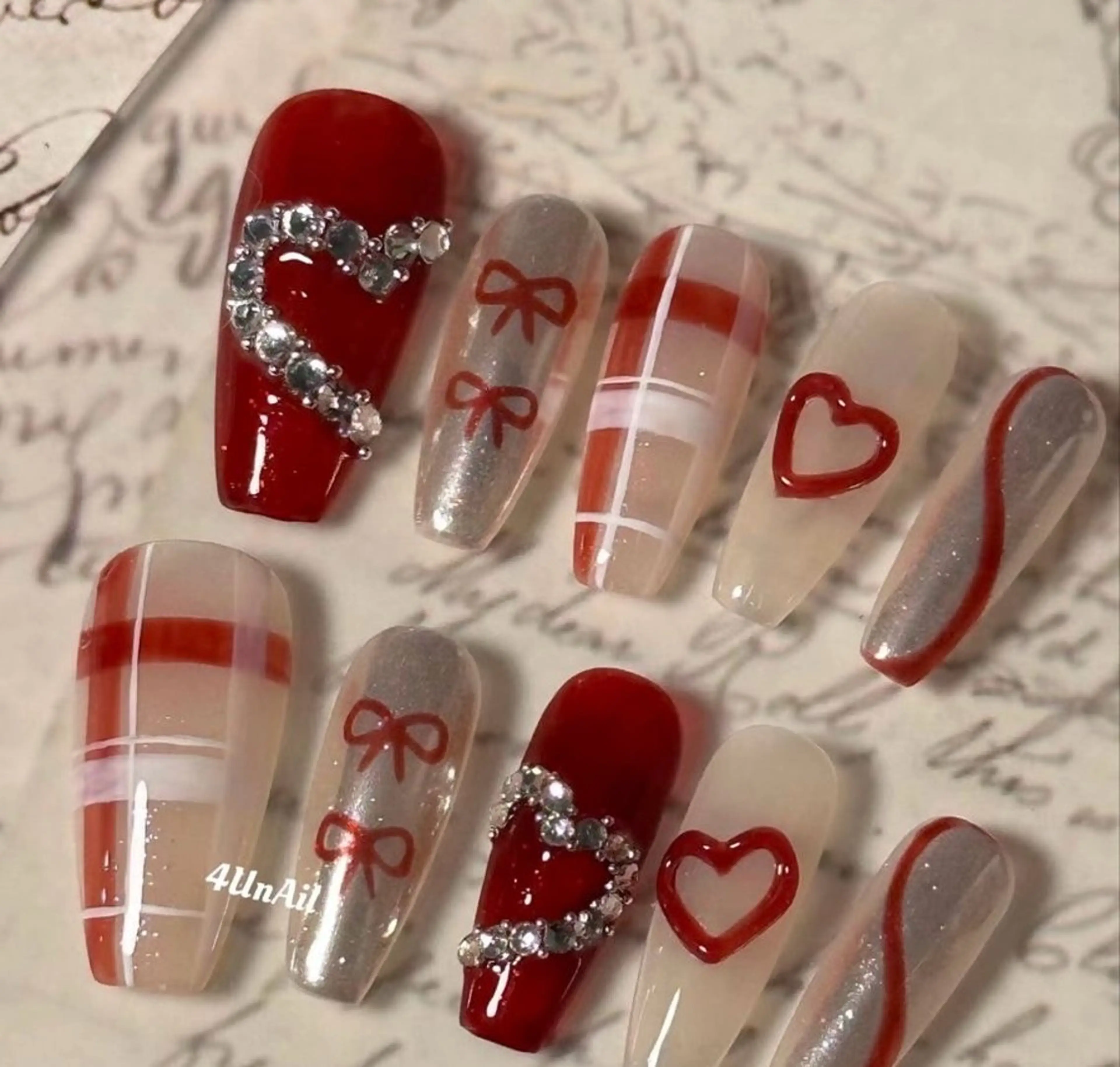 ネイル マグネットネイル ピンク ネイルチップ 冬ネイル ハンドネイル Lee Nailsのネイルデザイン