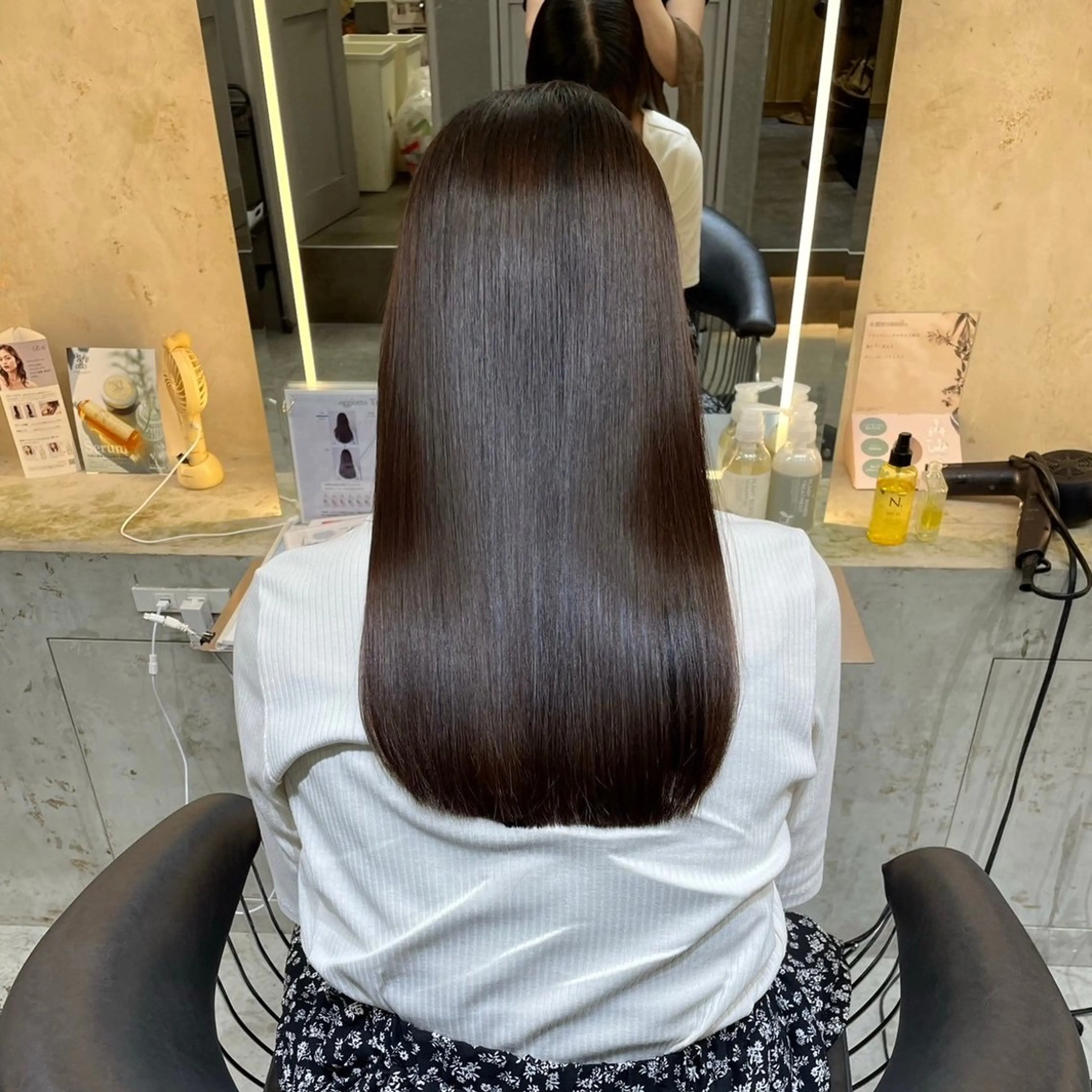 ☔梅雨対策湿気撃退💥☔縮毛矯正＋似合わせカット＋髪質改善トリートメントの写真