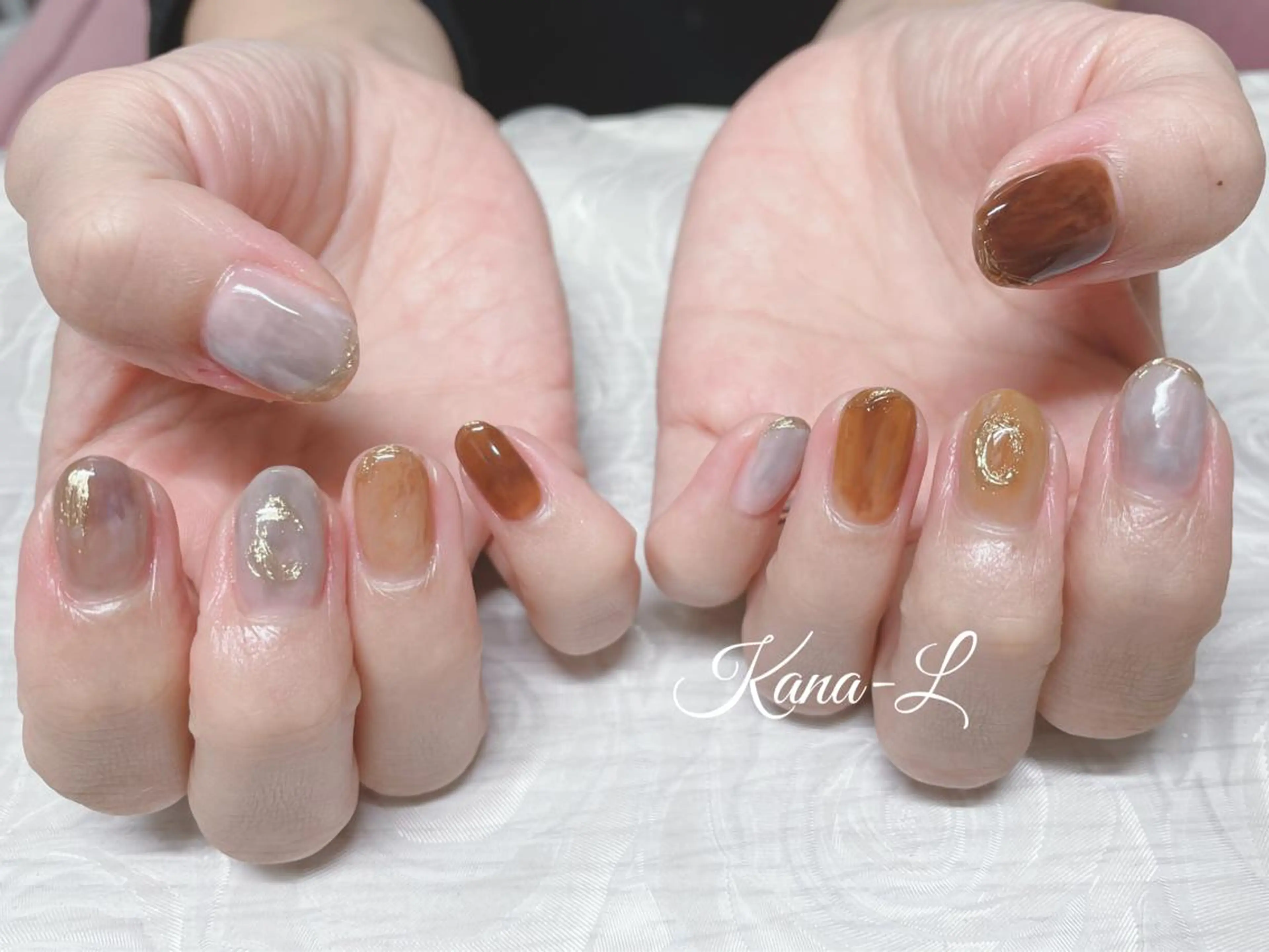 カラー ネイル ジェルネイル ニュアンスネイル パラジェル 芦辺 香奈のネイルデザイン