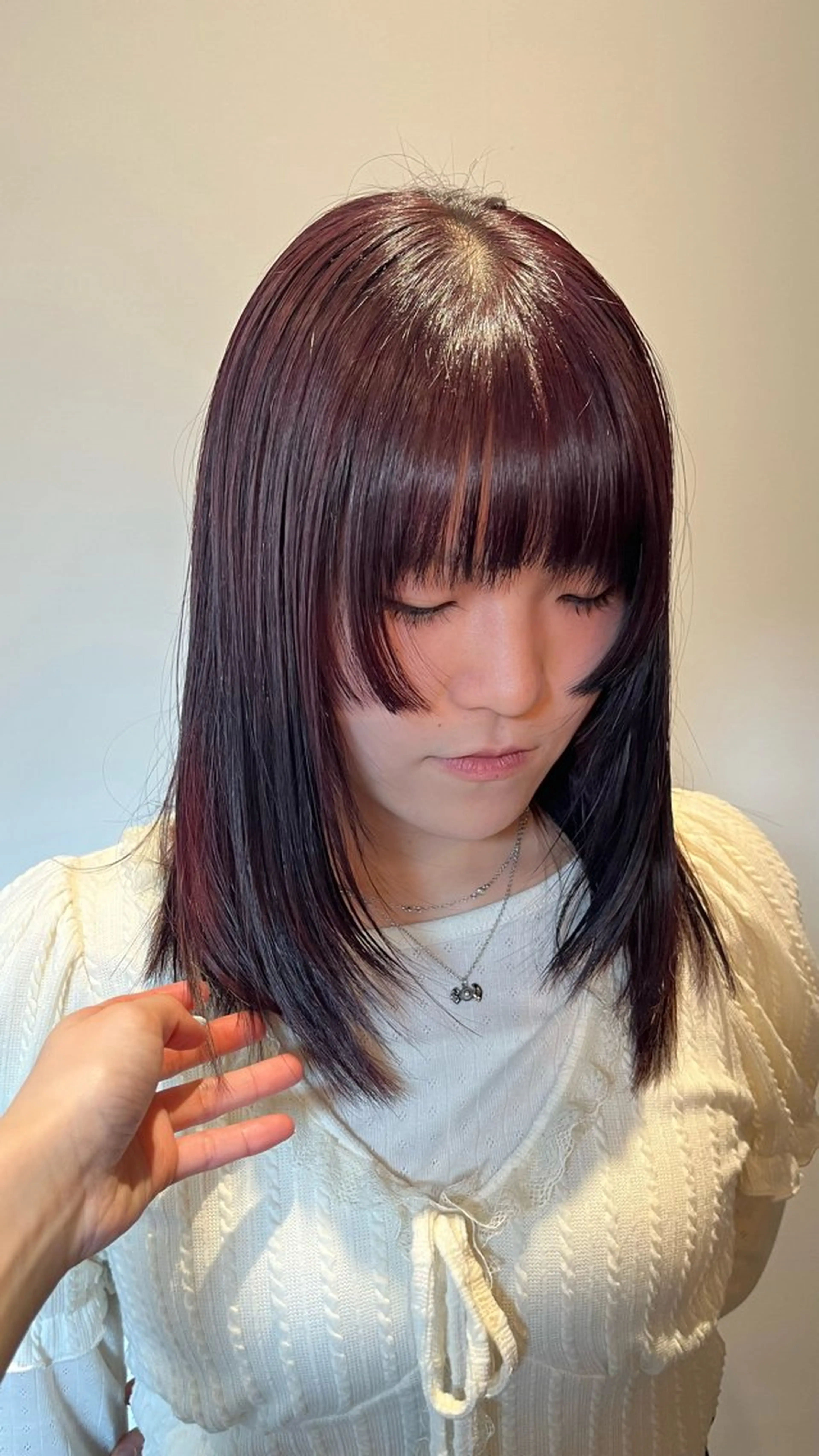 ミディアム カラー ボブ 顔周りカット YUI／レイヤー カット/透明感カラーのヘアスタイル