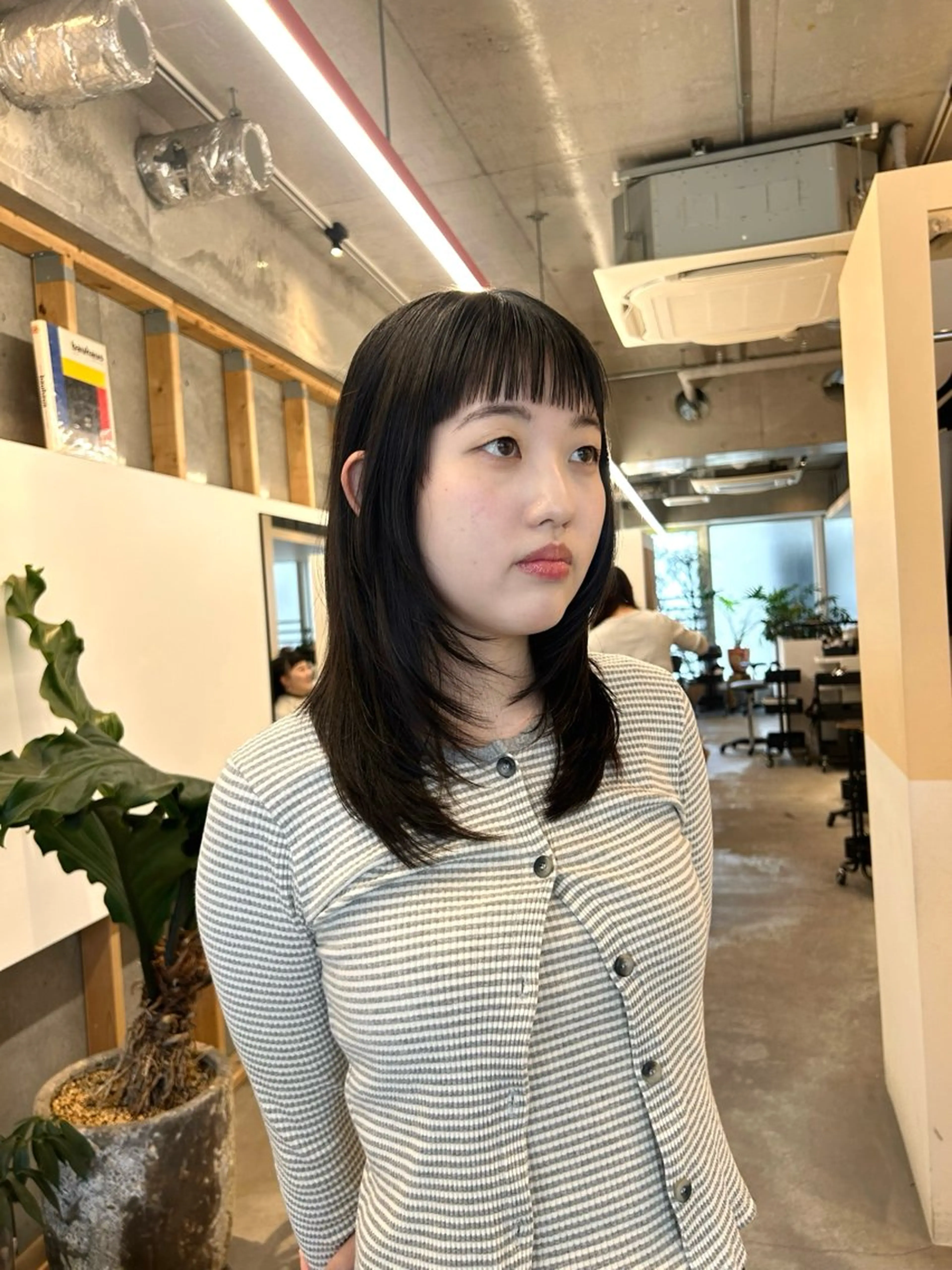 ミディアム ハッシュカット カット トリートメント ラフで可愛いヘア 🐈‍⬛Rukaのヘアスタイル