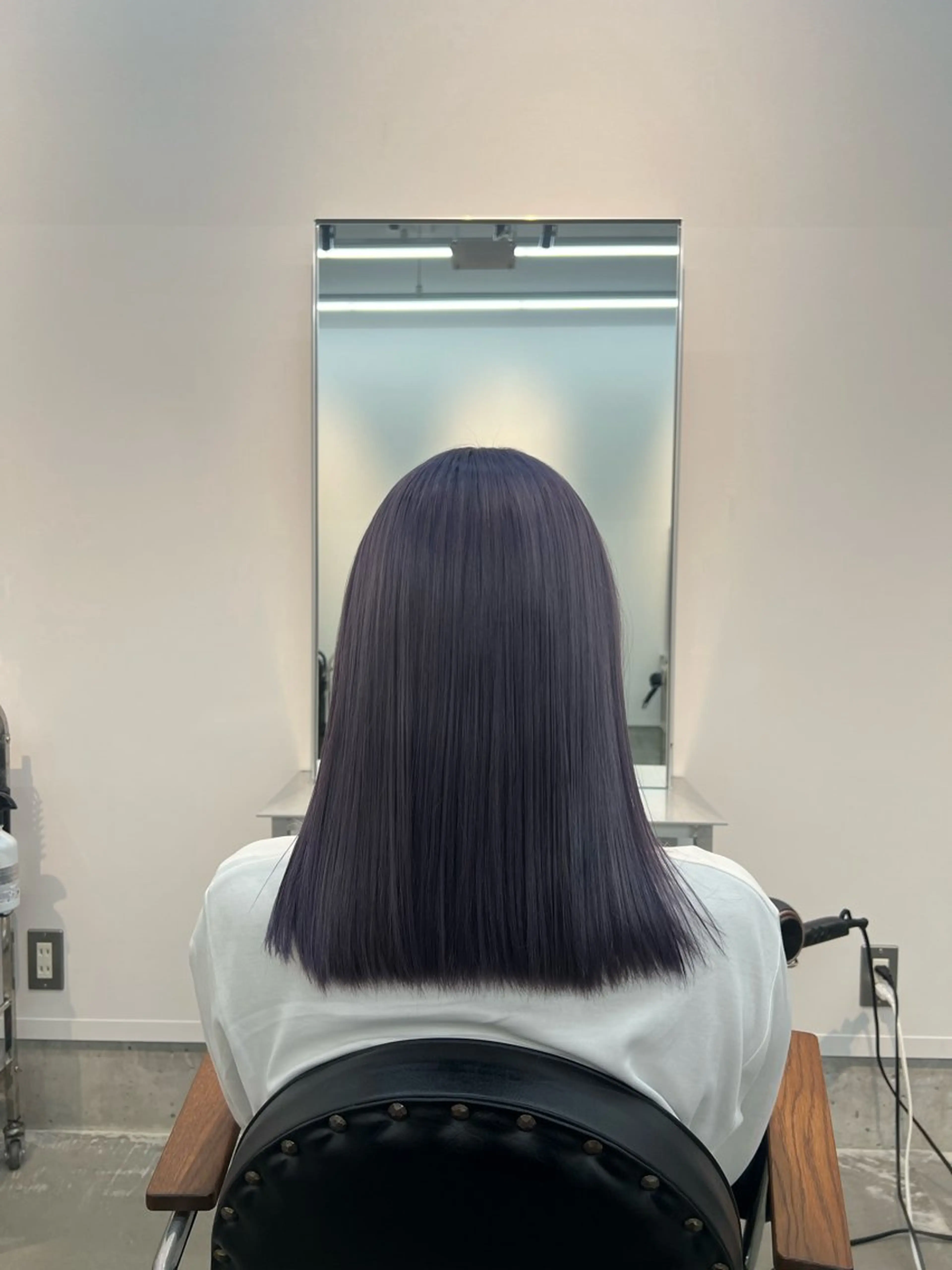 セミロング ヘアカラー トリートメント Yuito/カラー/ ブリーチ/ストレートのヘアスタイル