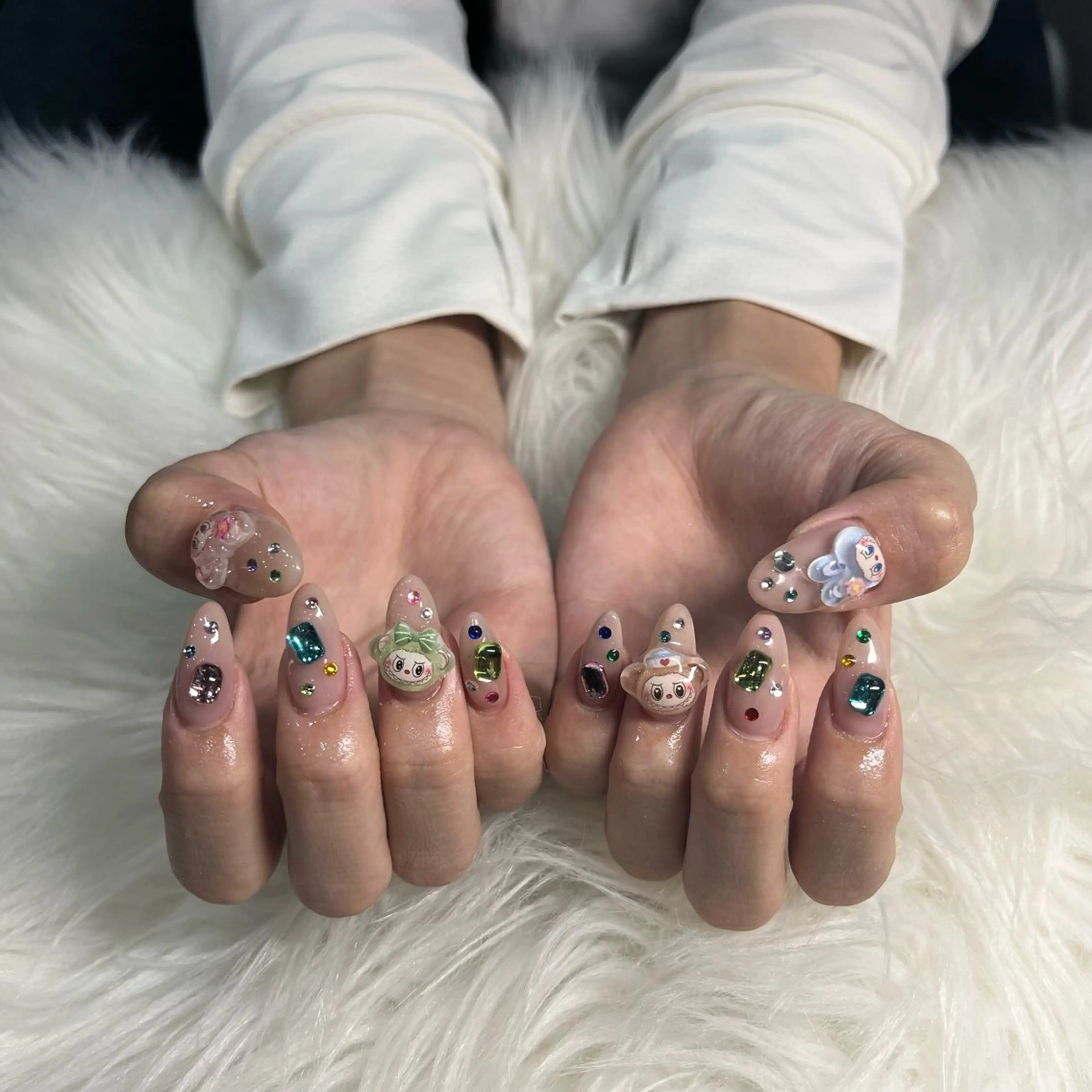 ネイル 持ち込み ハンドネイル IROHA nail Ami🐊🎀のネイルデザイン