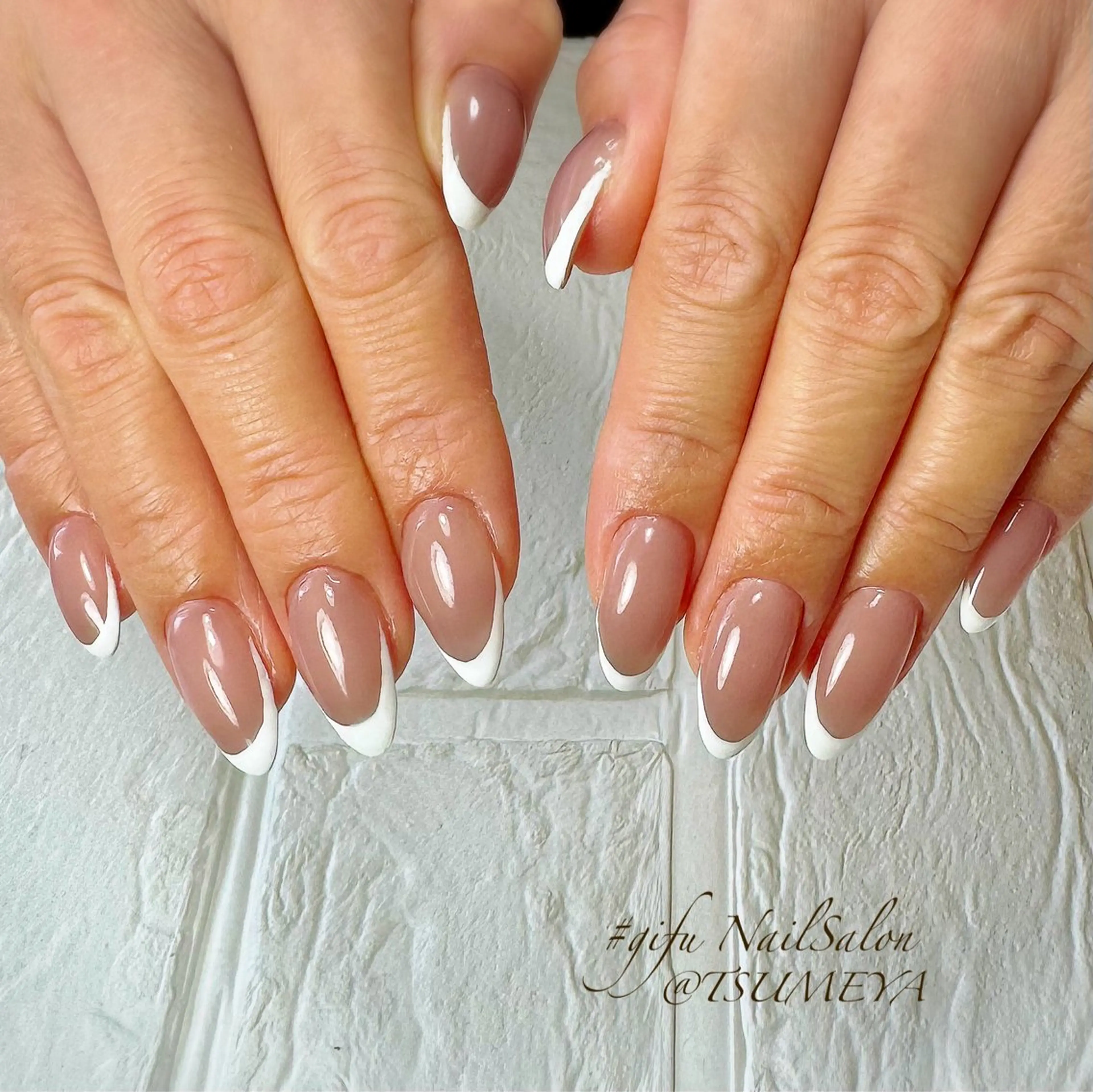 [オフなし]フレンチネイルの写真