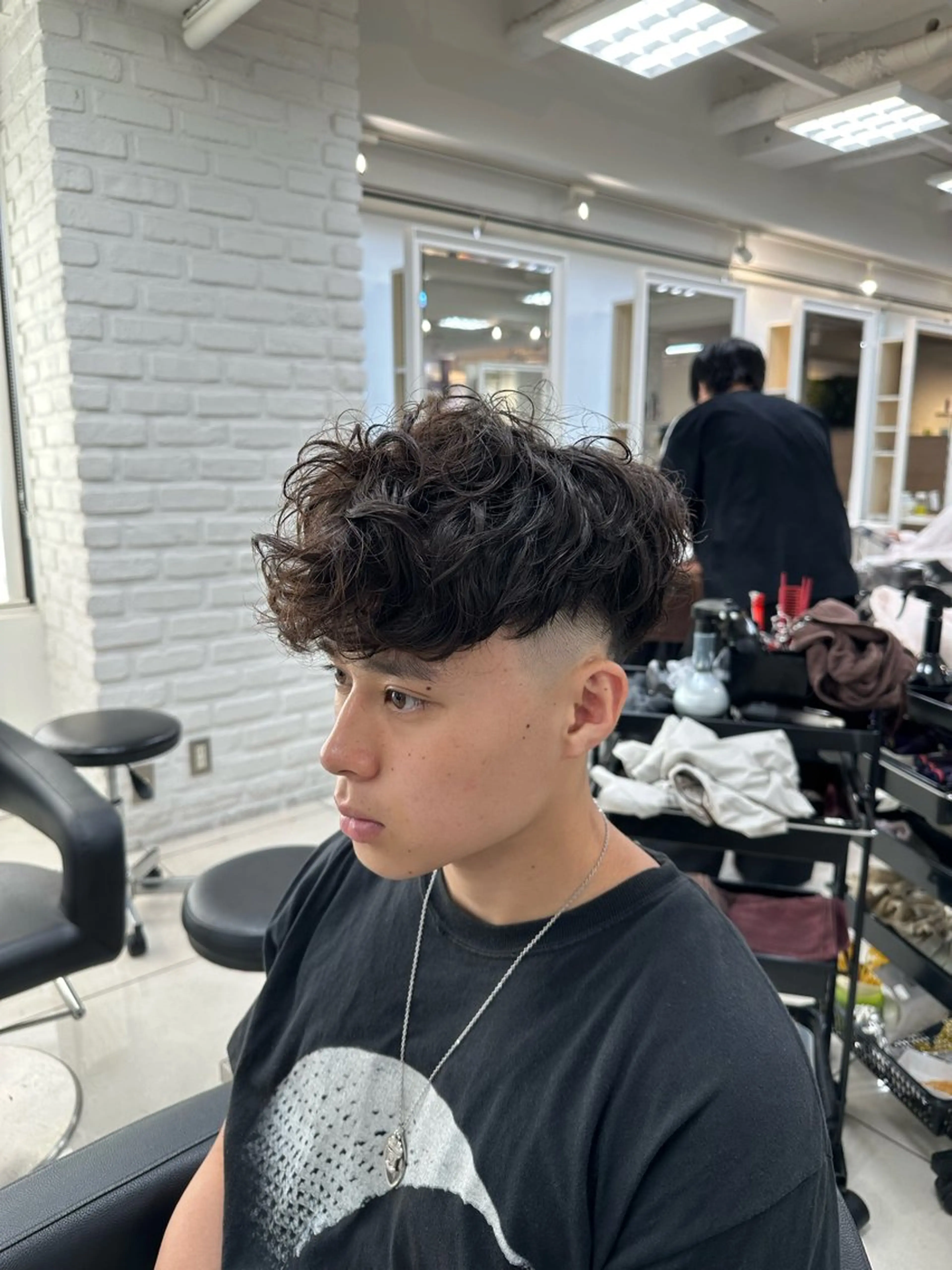 ショート パーマ メンズ スペインカール 外国人風カラー カット パーマ トリートメント フェザーパーマ職人 🪶ryosukeのヘアスタイル