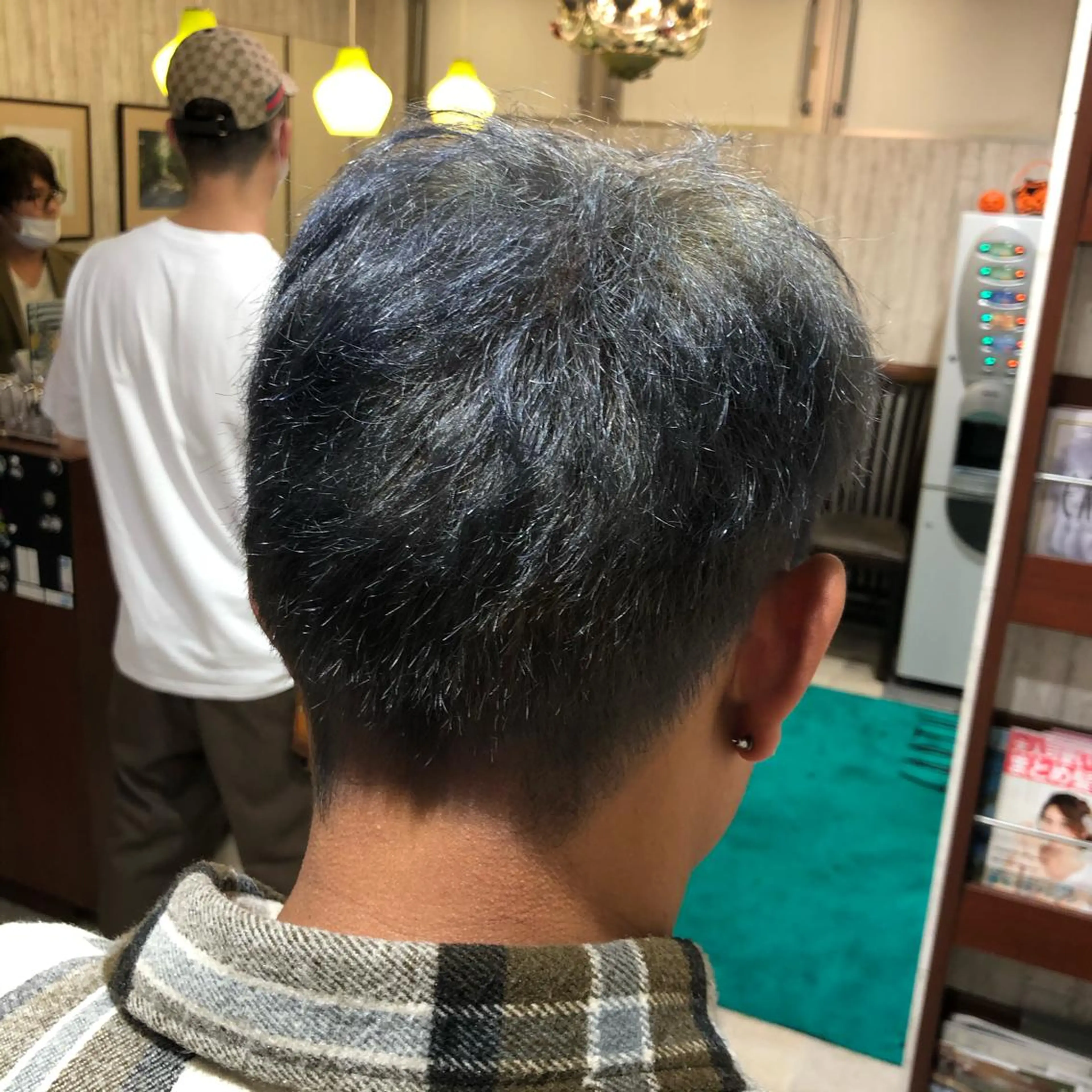 ショート カラー メンズ ツイスパ/メンズ特化 🦋𝑺𝑶𝑵𝑬のヘアスタイル