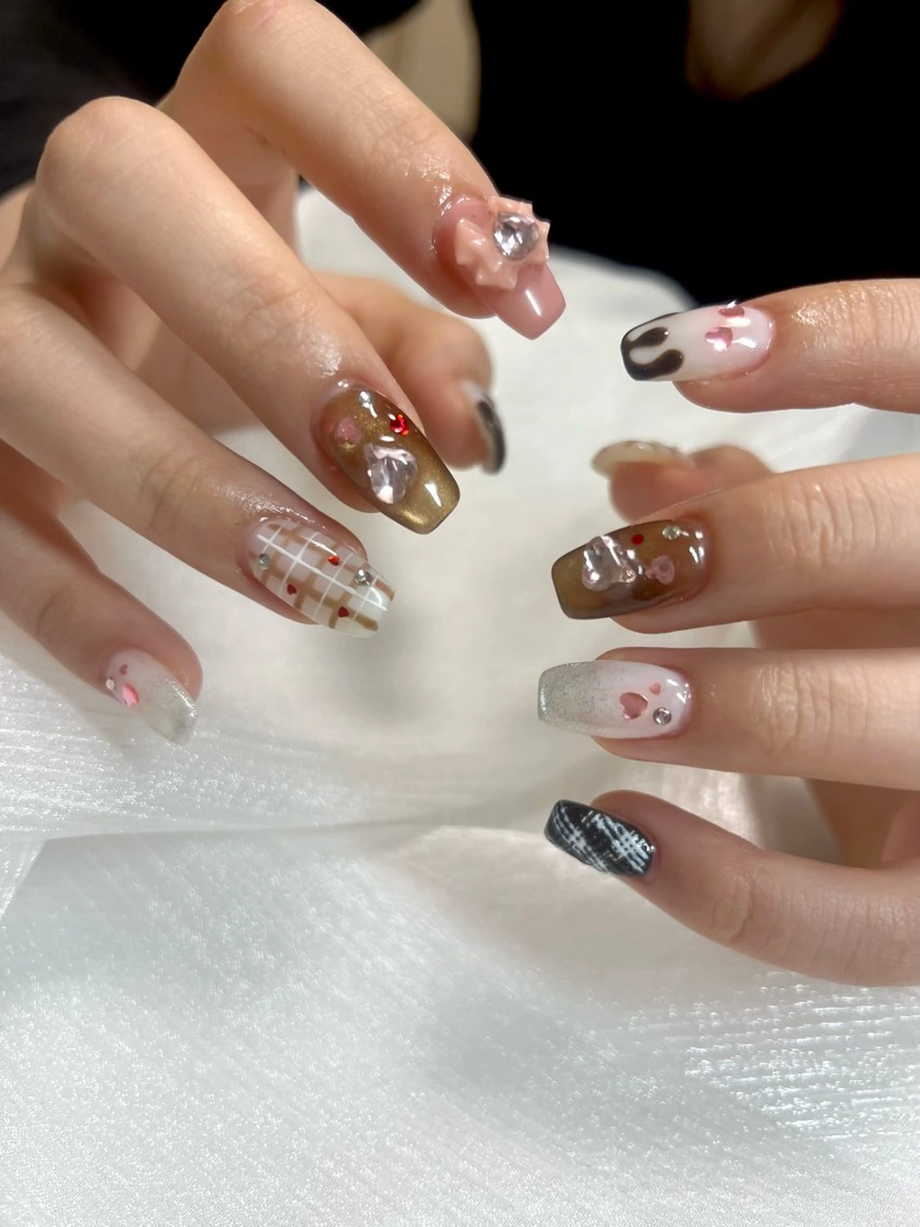 ネイル LACHIC NOZOMIのネイルデザイン