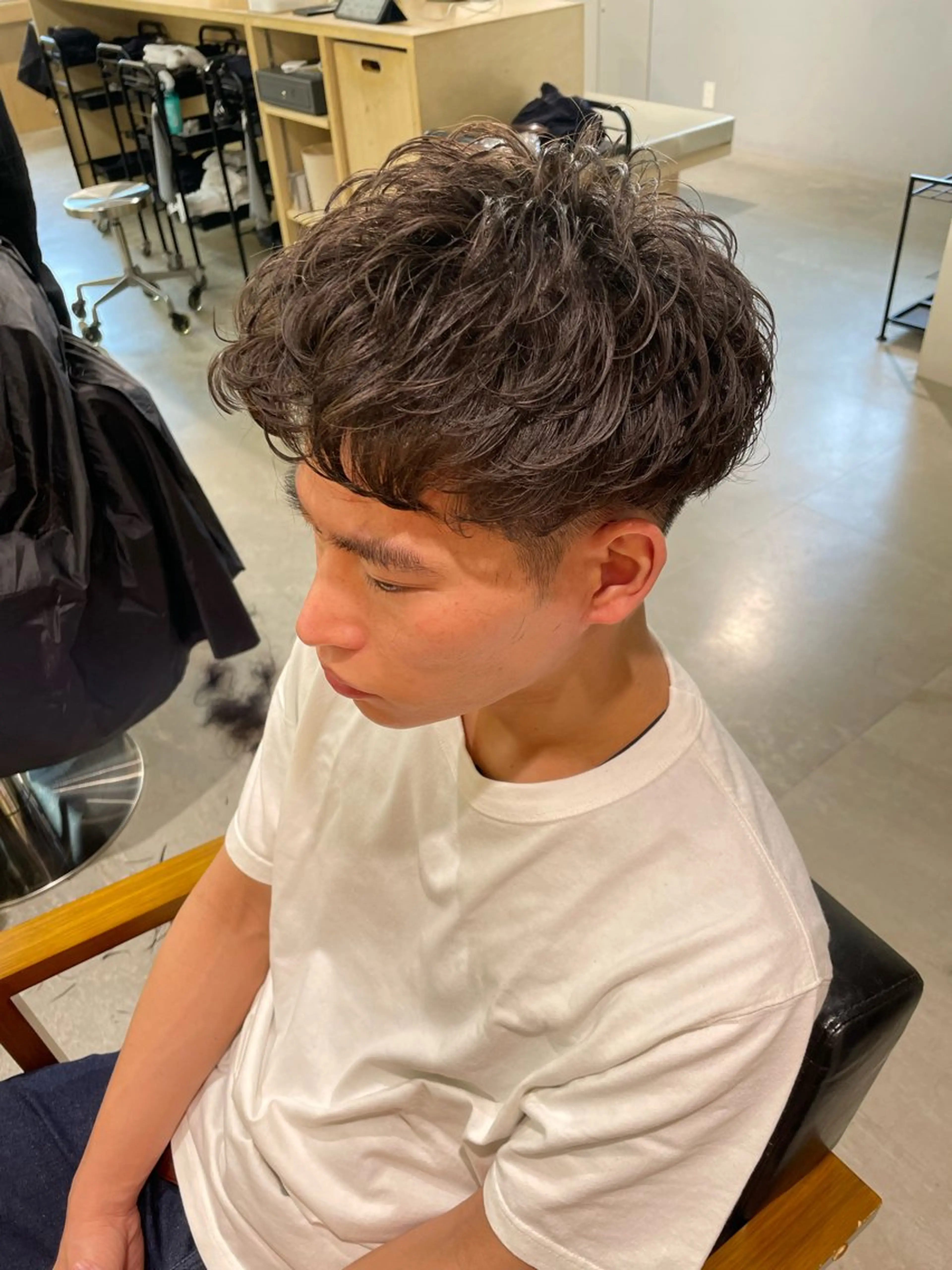 ショート パーマ メンズ カット ヘアカラー パーマ マエダ リョウのヘアスタイル