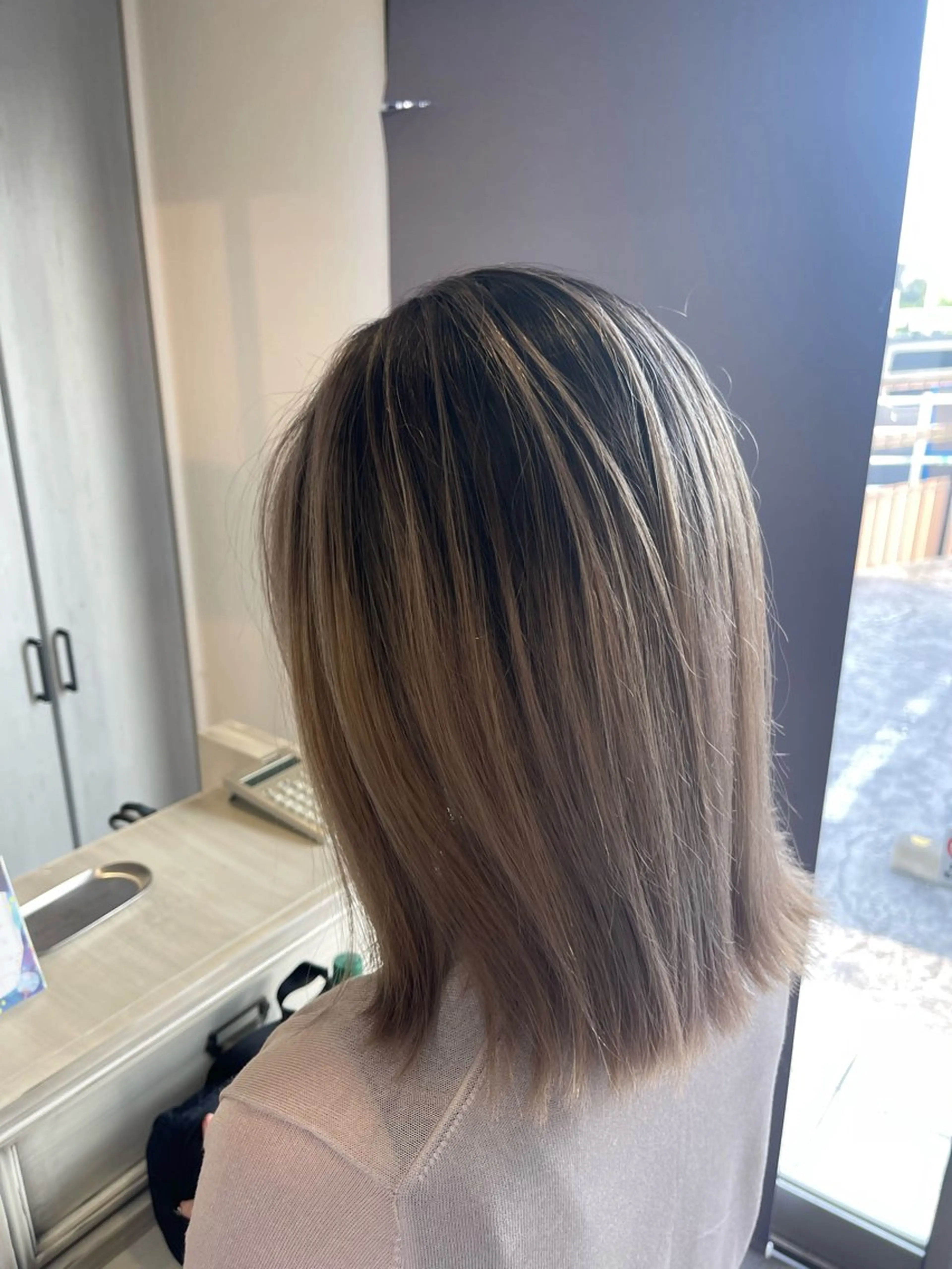 セミロング カラー ヘアカラー Felice Erikaのヘアスタイル