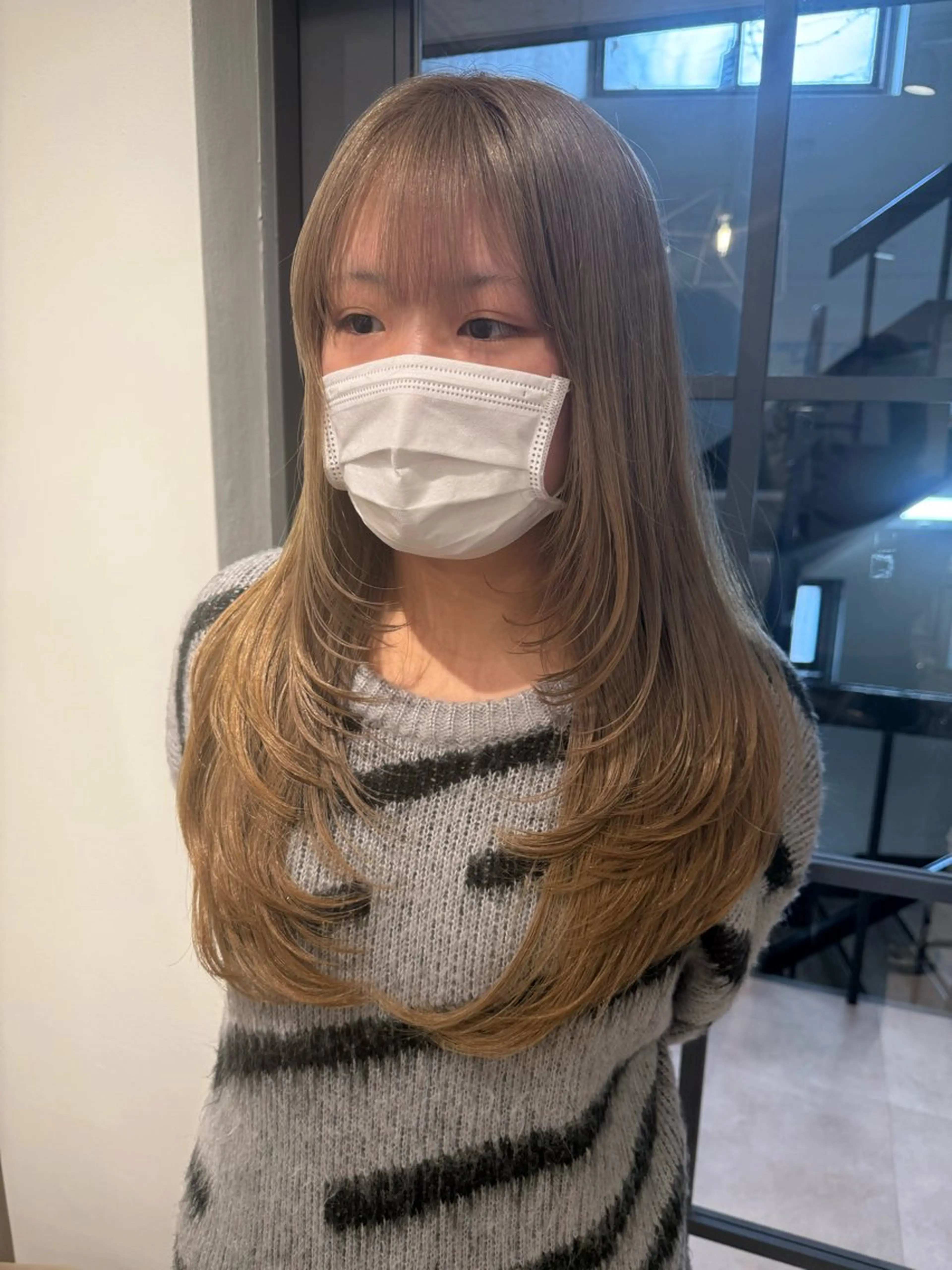 ロング カラー ベージュカラー ブリーチ ホワイトベージュ ヘアカラー ミカ/名駅/レイヤー /ブリーチなしカラーのヘアスタイル