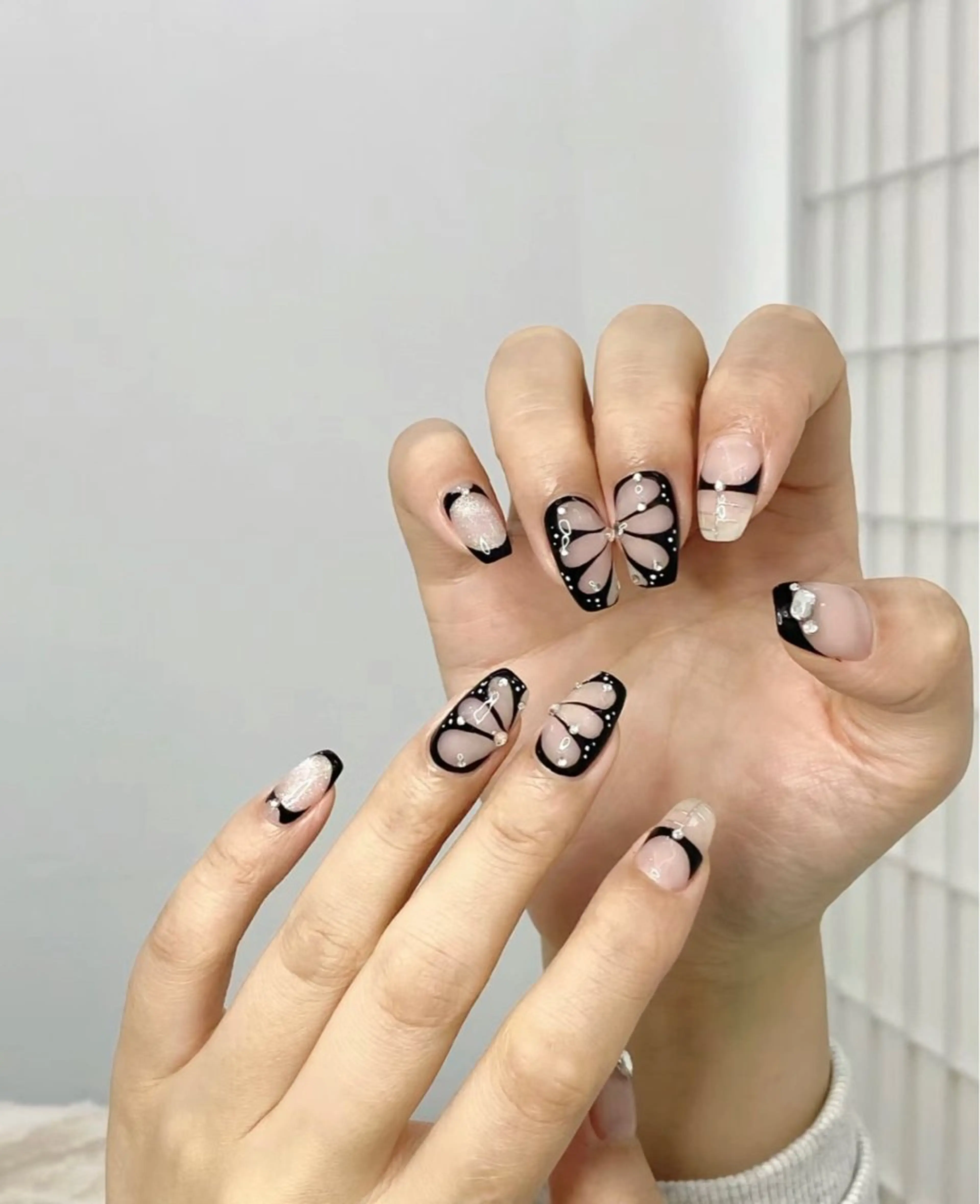 ネイル ハンドネイル ハンドケア 🍑 momo_nailのネイルデザイン