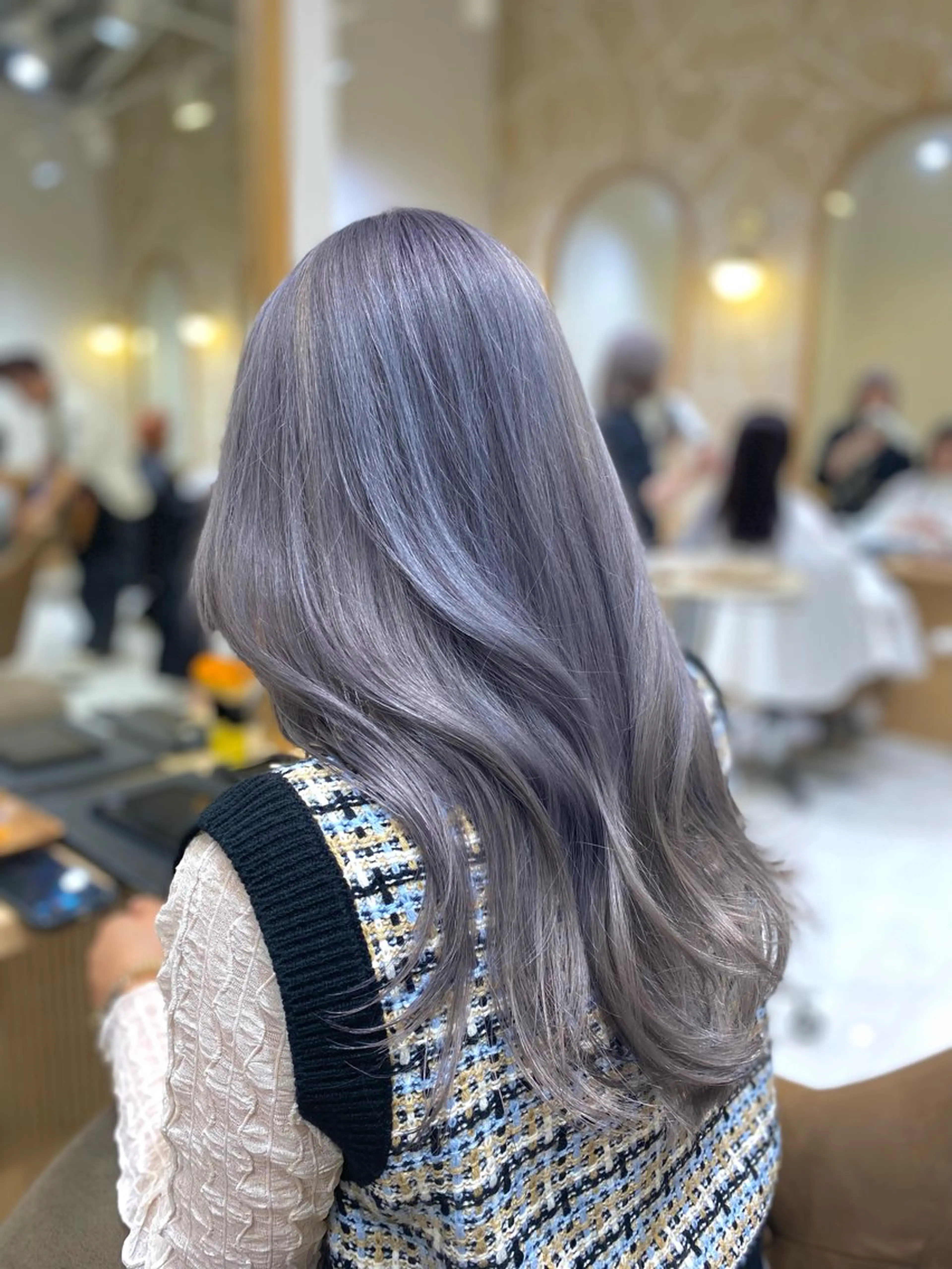 ロング カラー ブリーチ カット ヘアカラー 坂井 茅聖のヘアスタイル