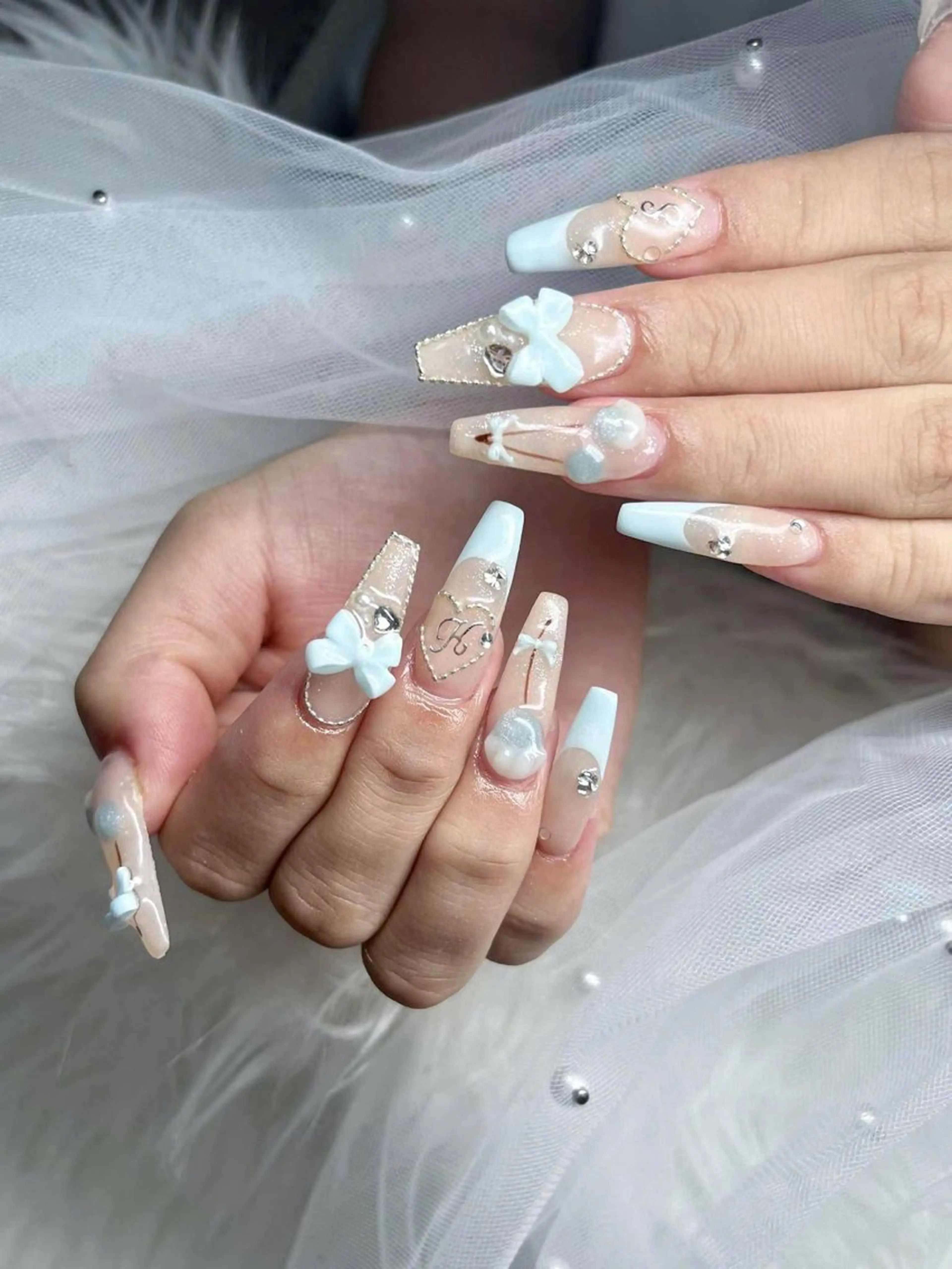 ネイル フレンチネイル ジェルネイル ガラスフレンチ ハロウィン ハート H.baby Nail Salonのネイルデザイン