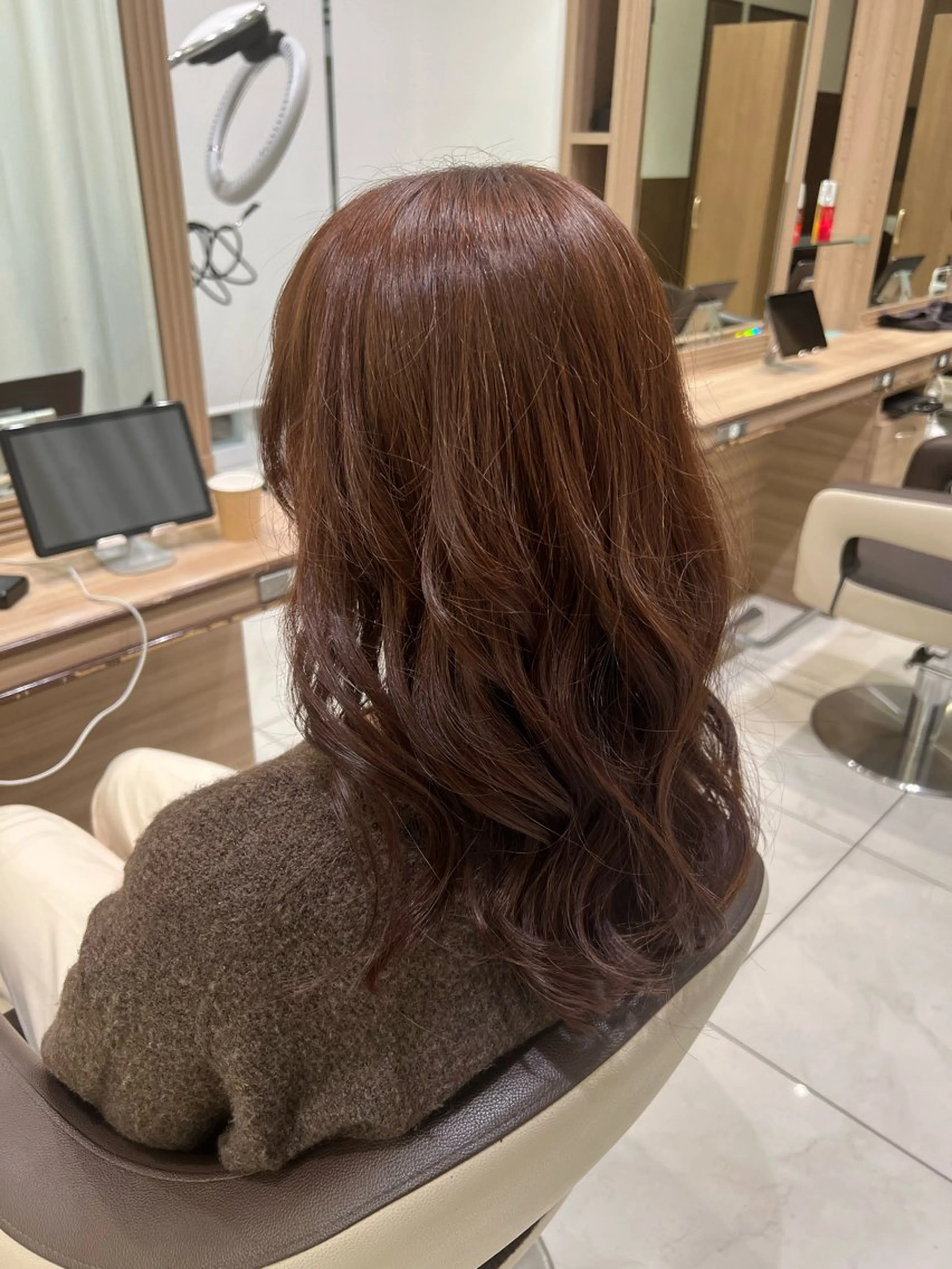 セミロング カラー ✨髪質改善カラー 佐藤怜央✨のヘアスタイル