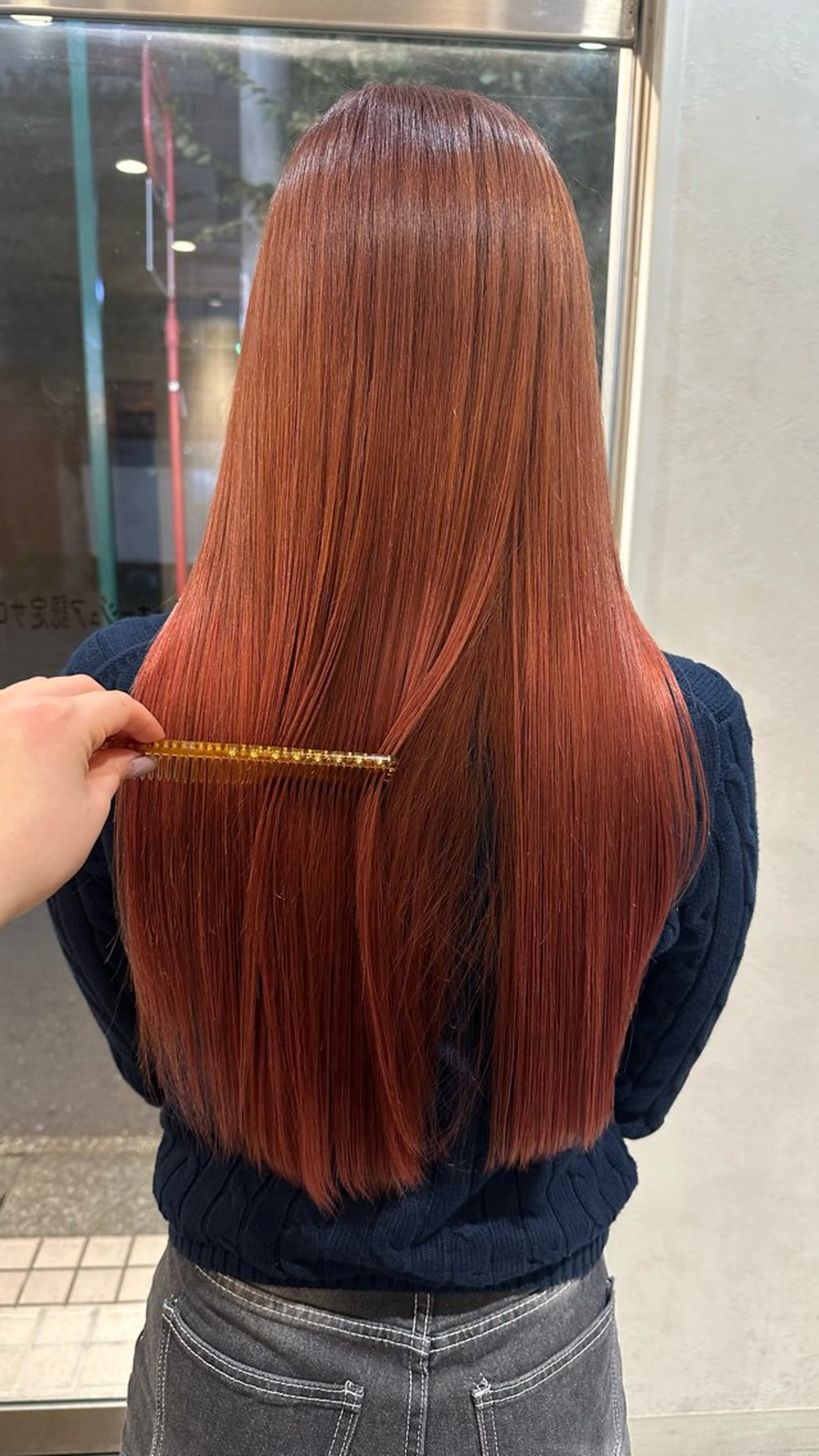 カラー ブリーチ 松本 羅華のヘアスタイル